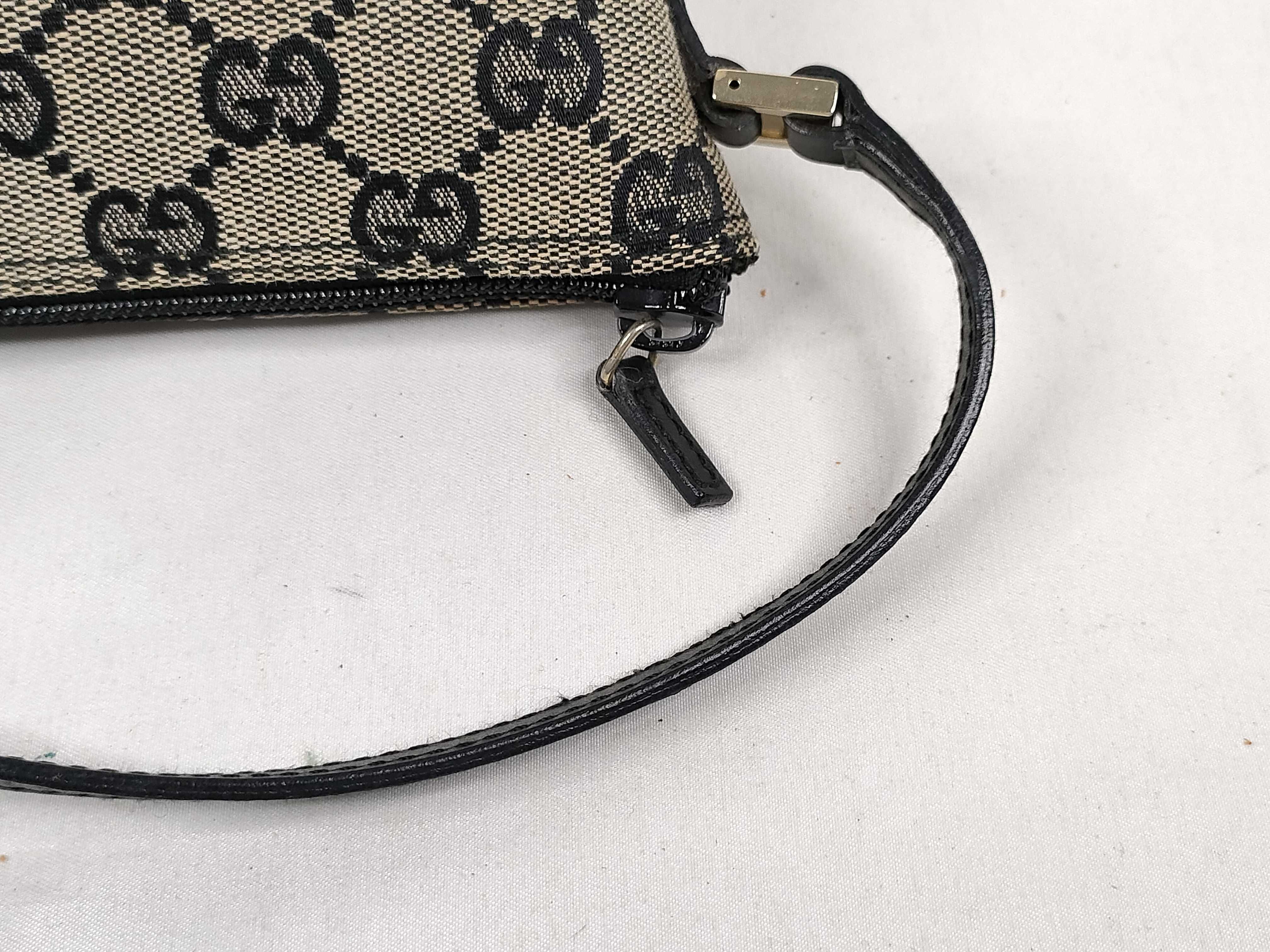 GG Canvas Accessory Pouch Handbag GG Canvas Handbag — view 4