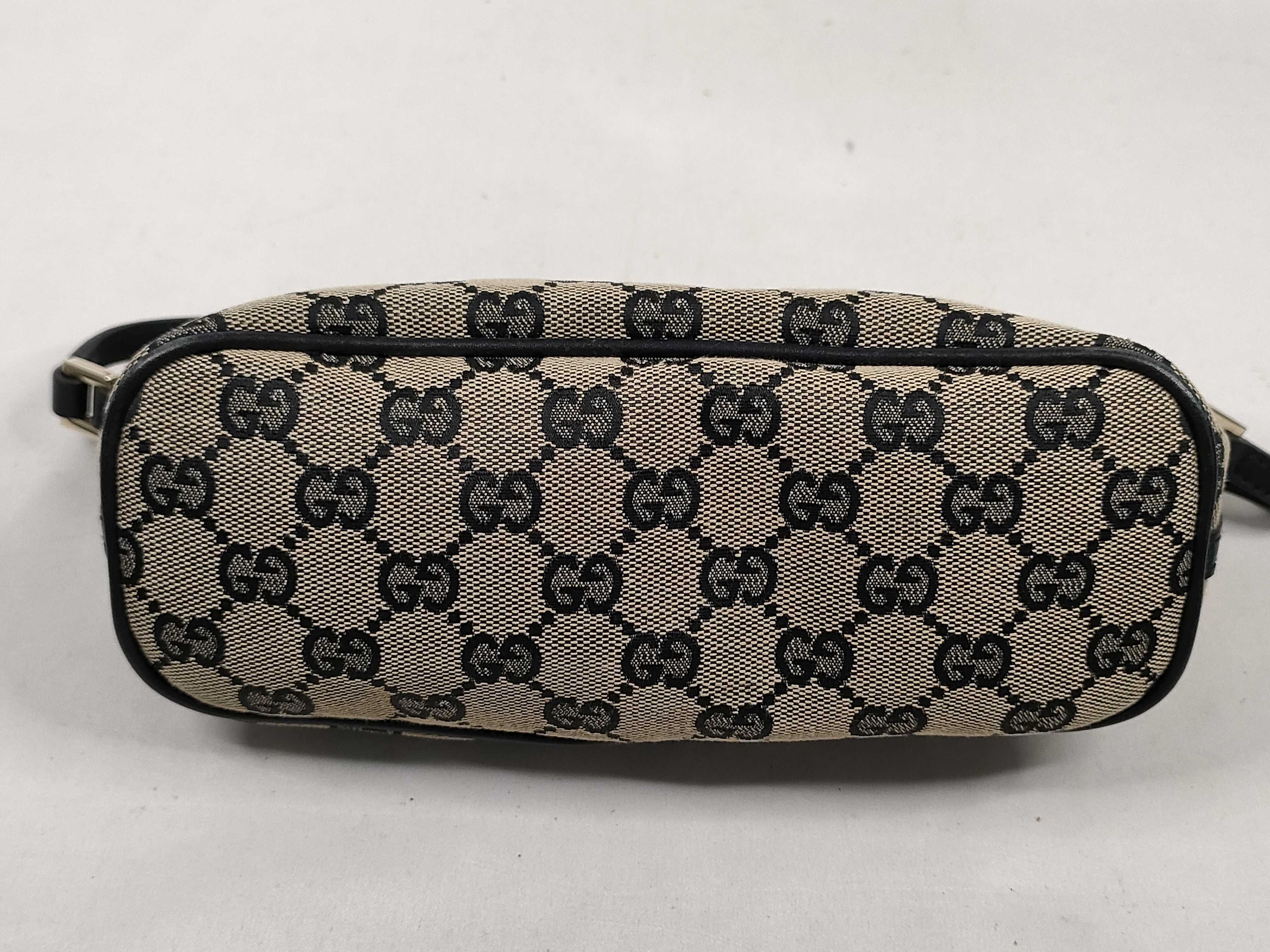 GG Canvas Accessory Pouch Handbag GG Canvas Handbag — view 7
