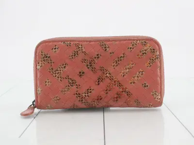 Intrecciato wallet