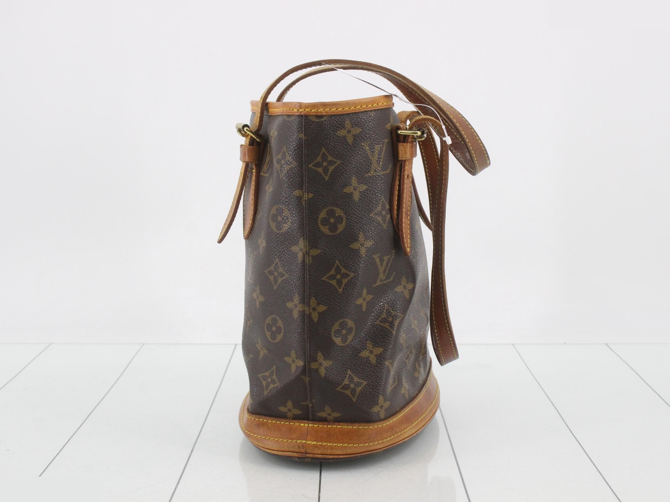 Bucket PM with pouch — view 3