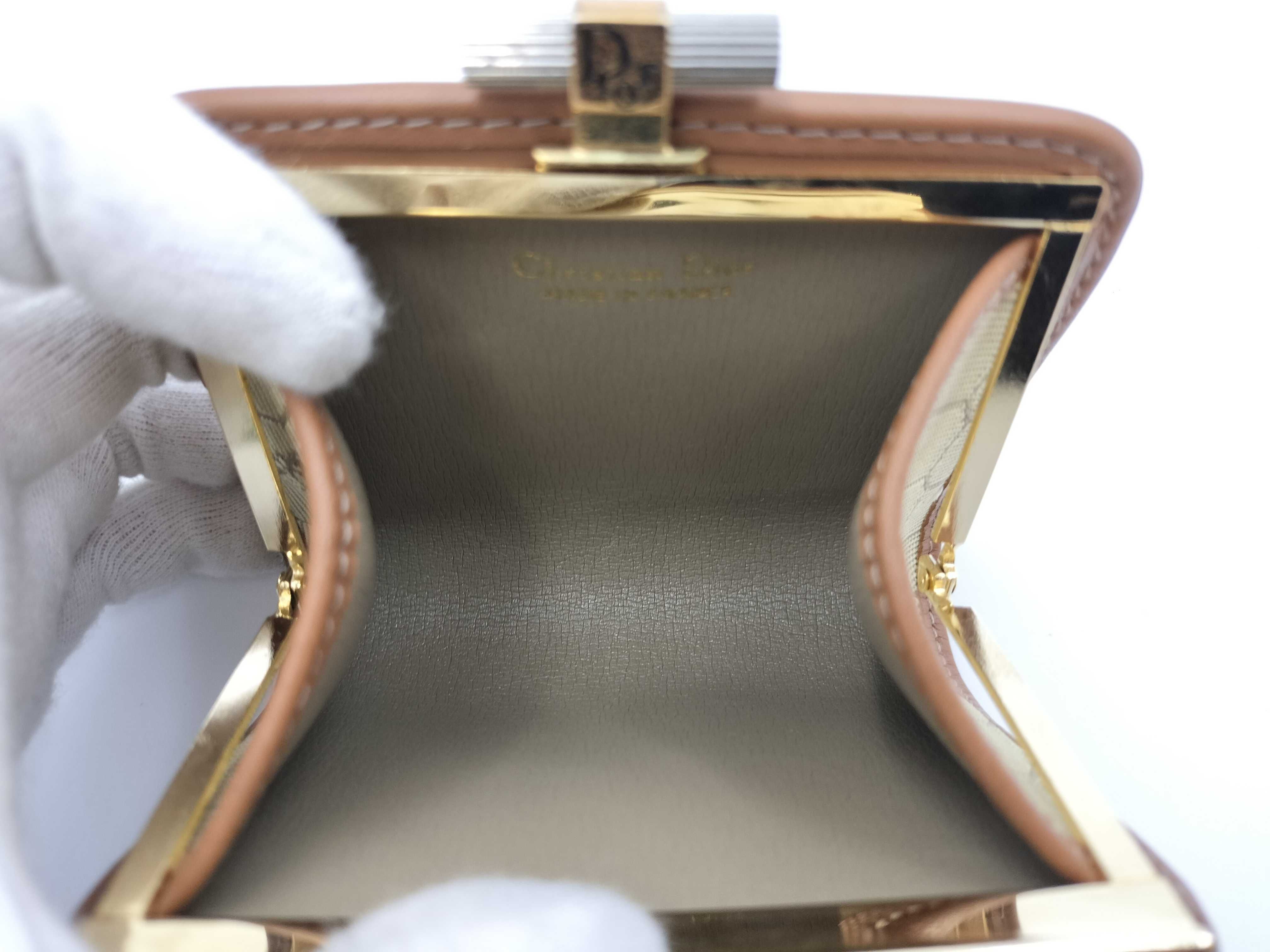 Trotter Coin Case — view 6