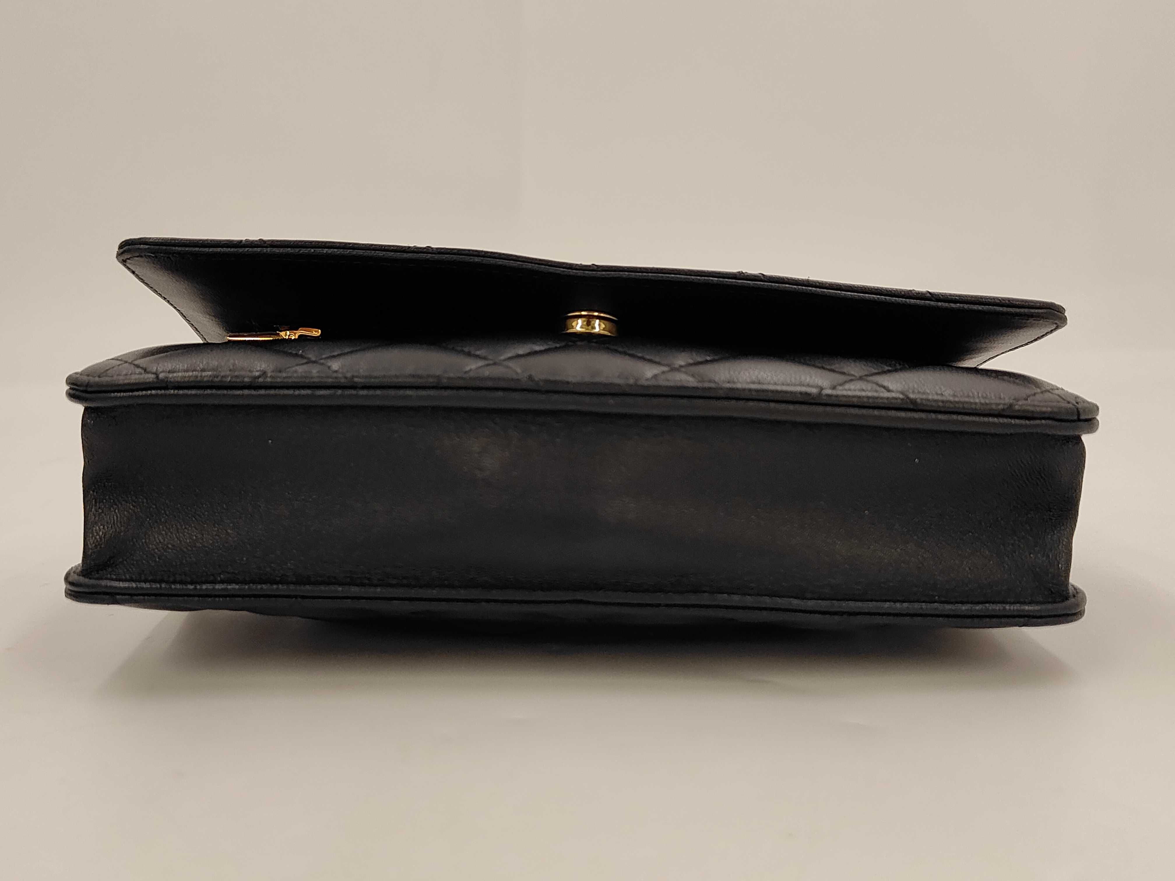Chain Wallet AP0250/Y01295/C3906 Matelassé Random Serial Number Shoulder Bag — view 3