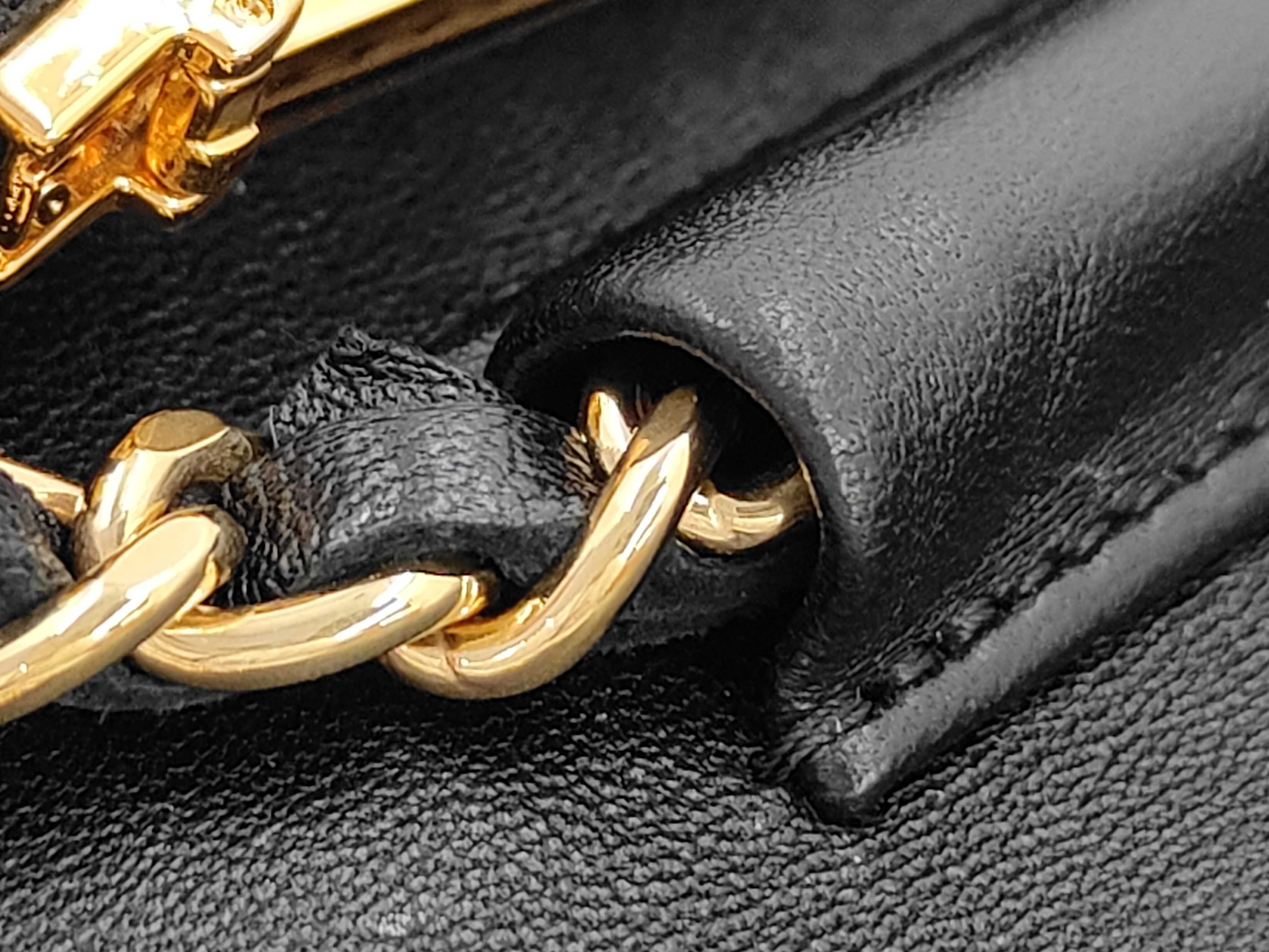 Chain Wallet AP0250/Y01295/C3906 Matelassé Random Serial Number Shoulder Bag — view 7