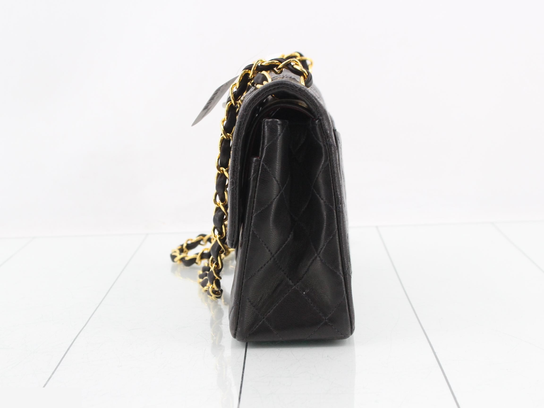 Matelassé Chain Shoulder Bag, Size 23, Lambskin — view 3
