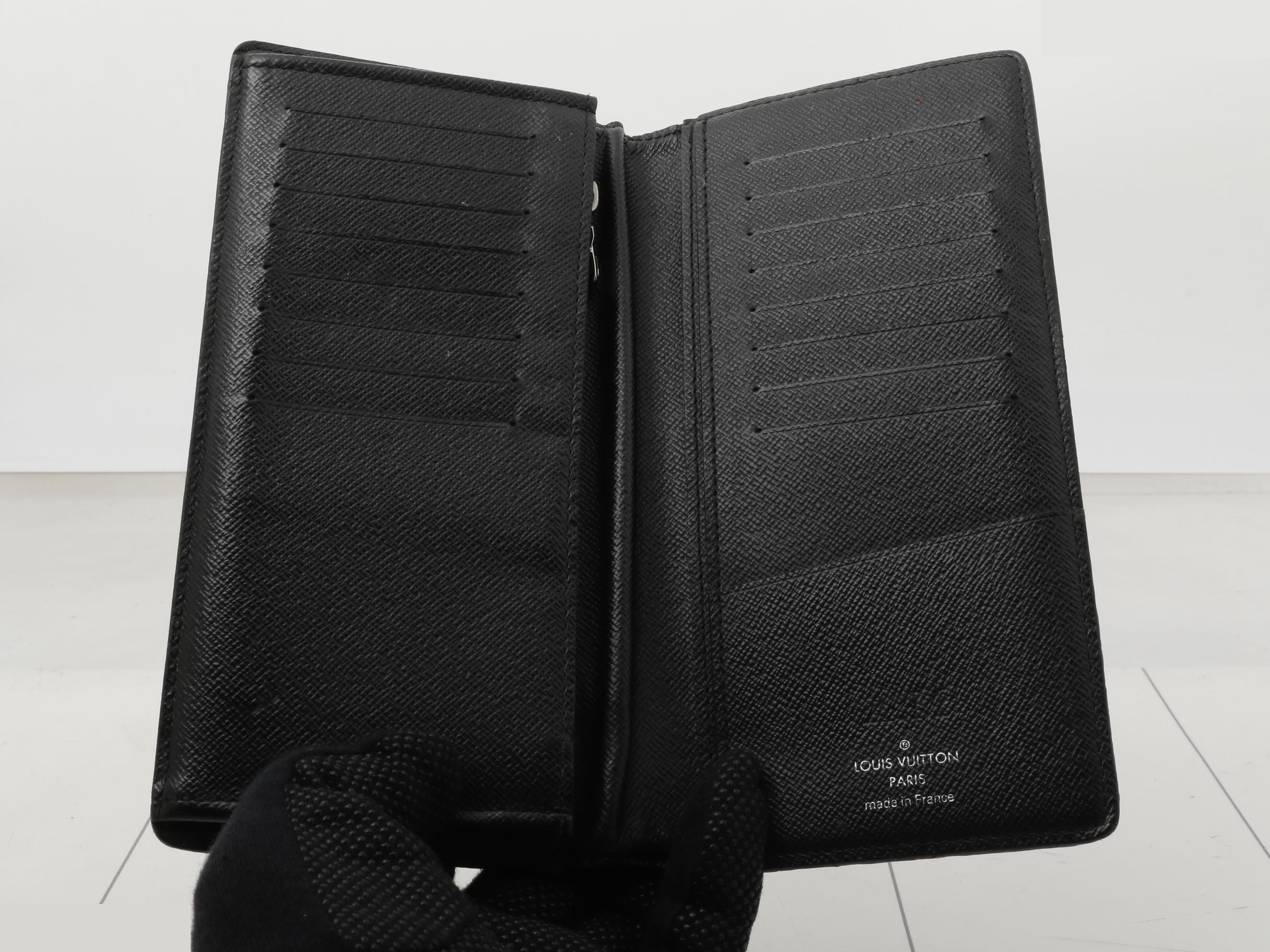 Monogram Eclipse Portefeuille Brazza Bi-fold Long Wallet — view 4