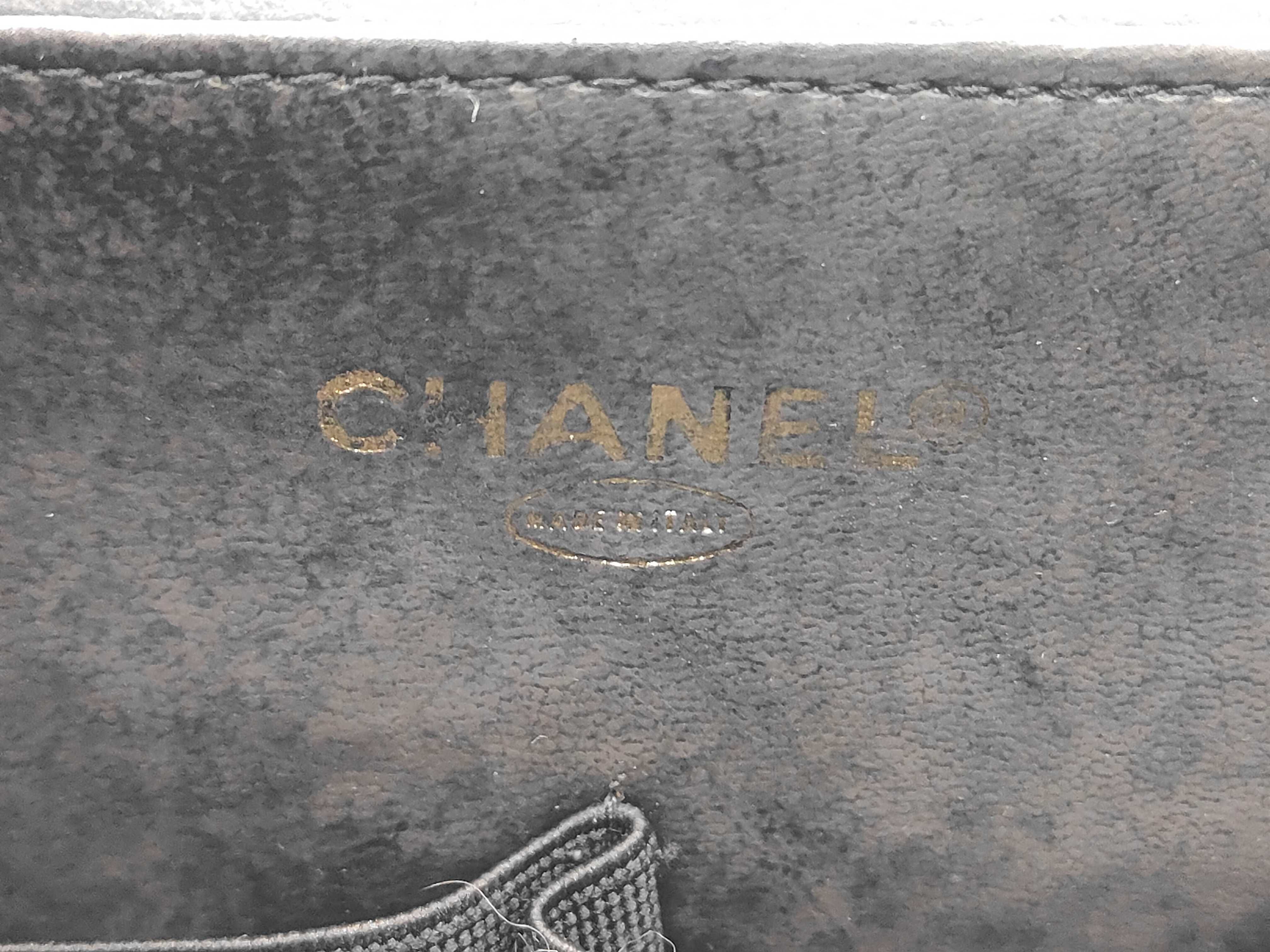Caviar Skin 2-Way Vanity Bag — view 10