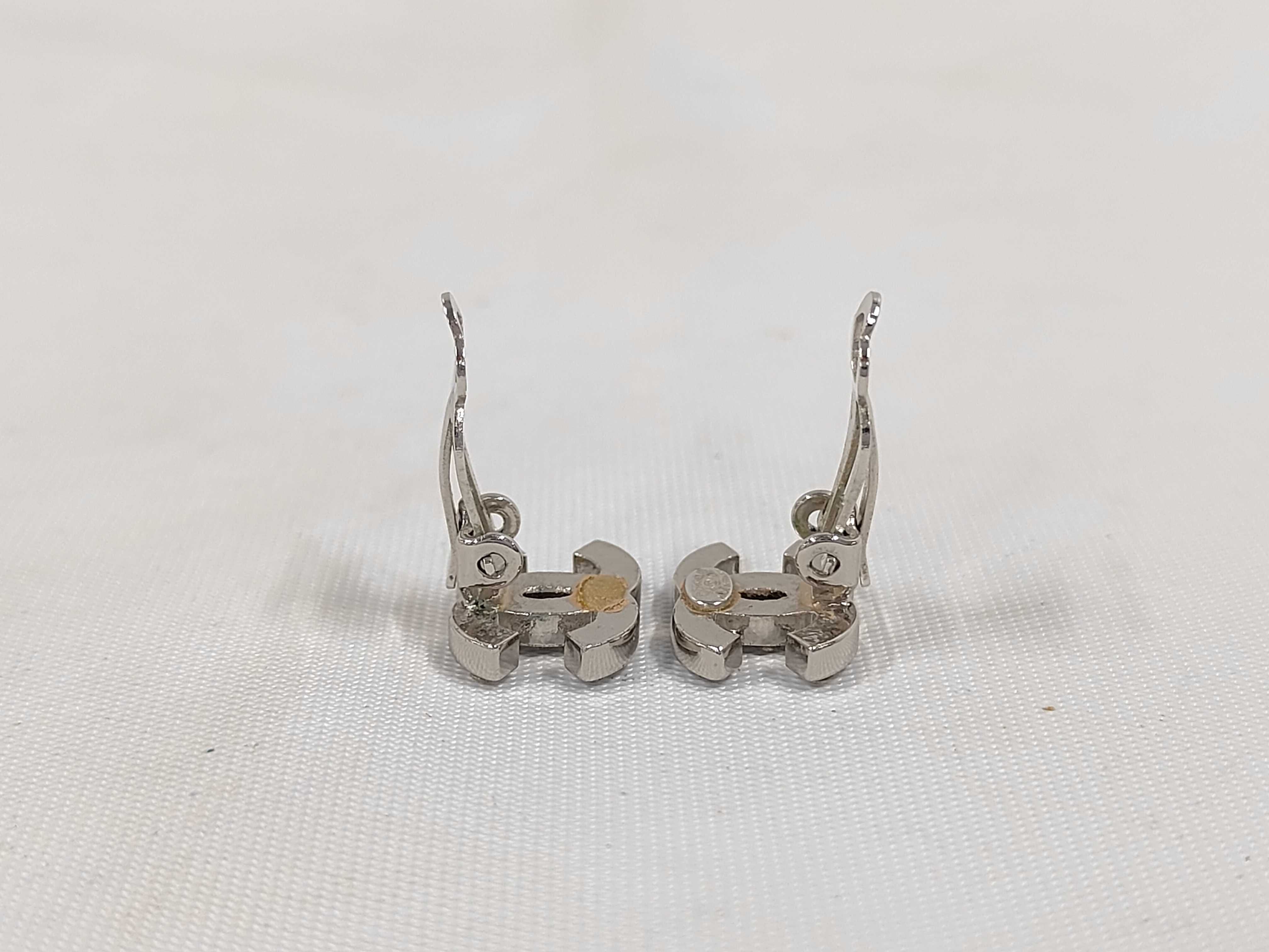 earrings, 05V Coco Stone design (one earring missing plate). — view 4