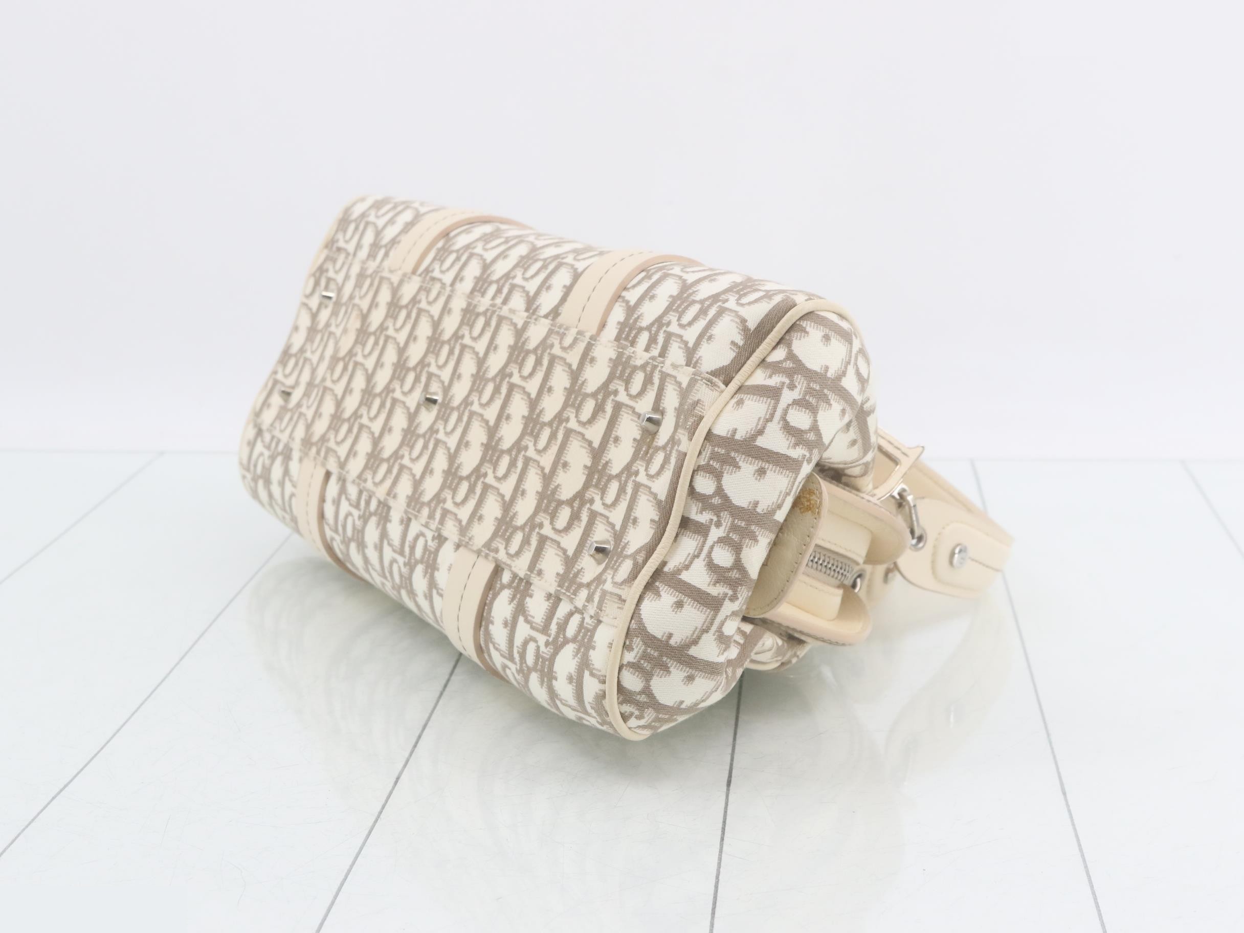 Trotter Flower Embroidered Shoulder Bag — view 6