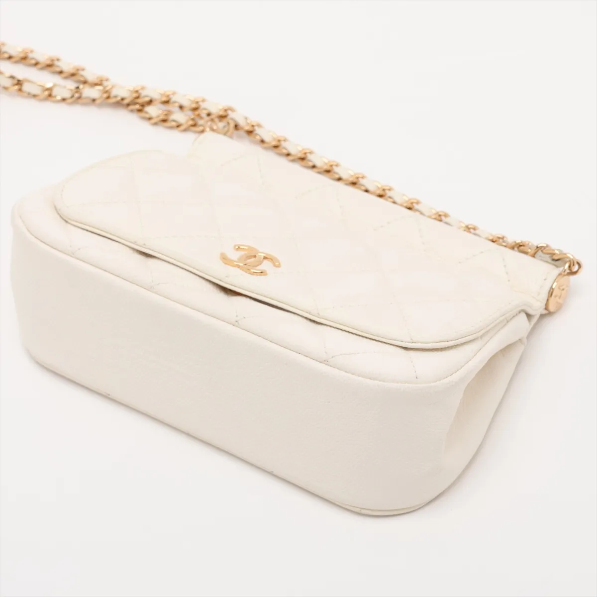 Matelassé Caviar Skin Chain Shoulder Bag, White, Gold Hardware, N25225KA, Random Serial Number — view 3