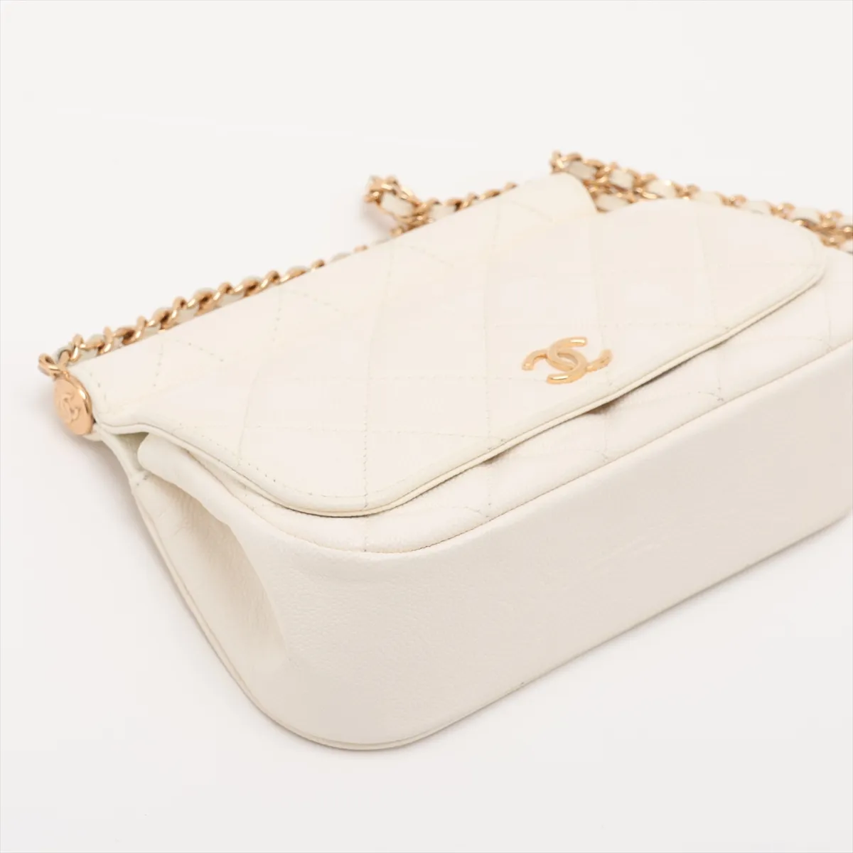 Matelassé Caviar Skin Chain Shoulder Bag, White, Gold Hardware, N25225KA, Random Serial Number — view 4