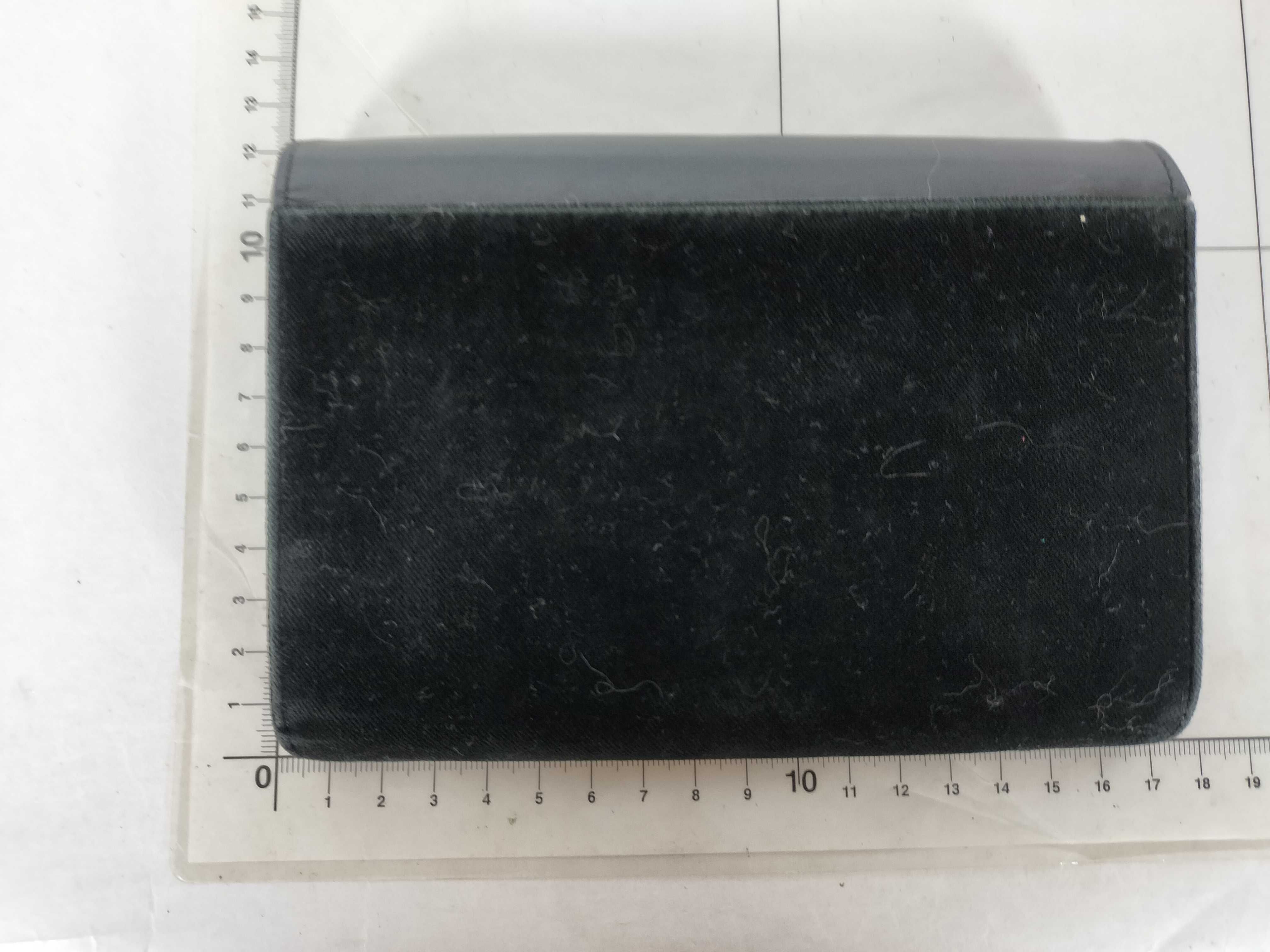 wallet — view 2
