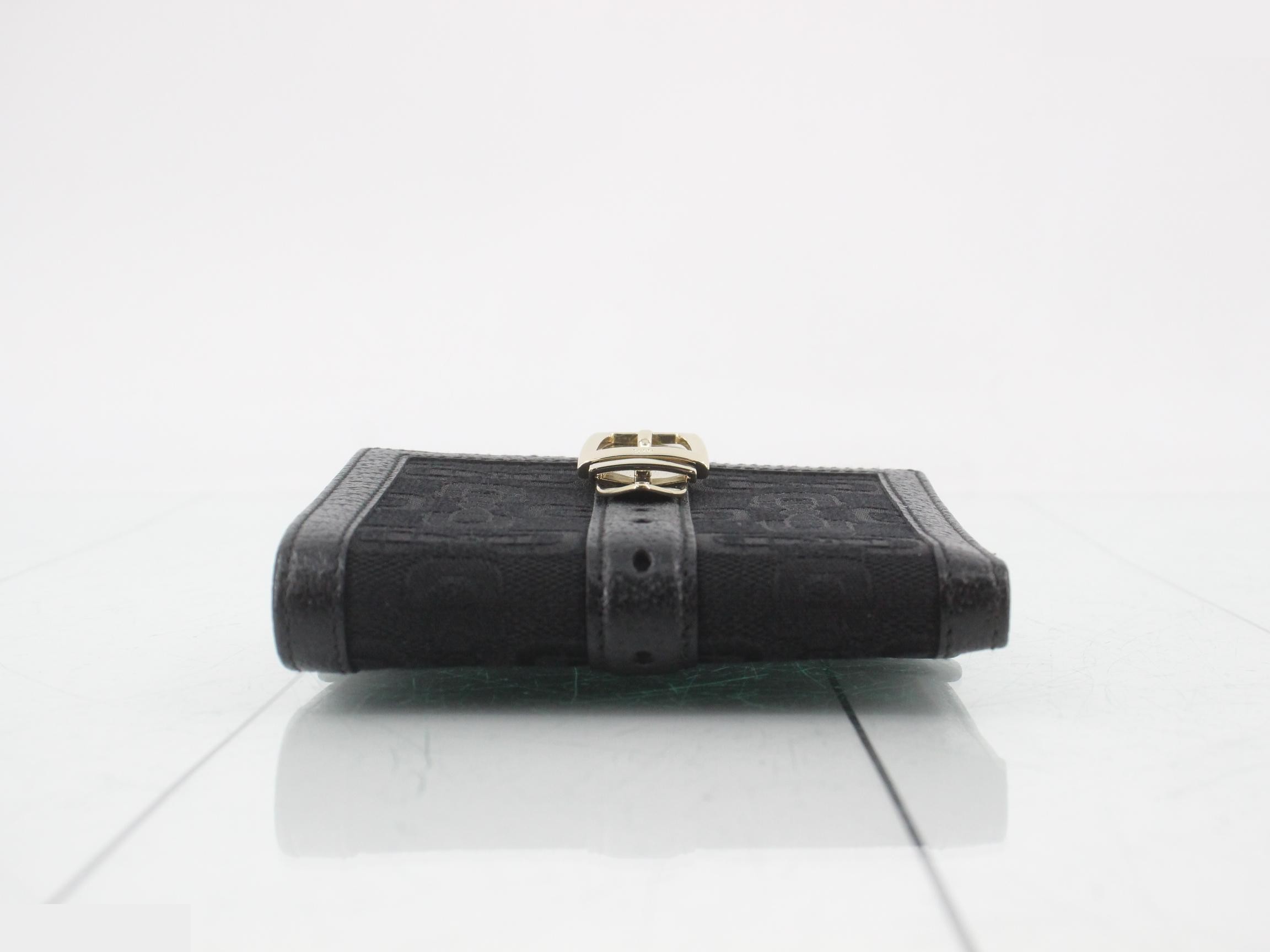 wallet — view 3