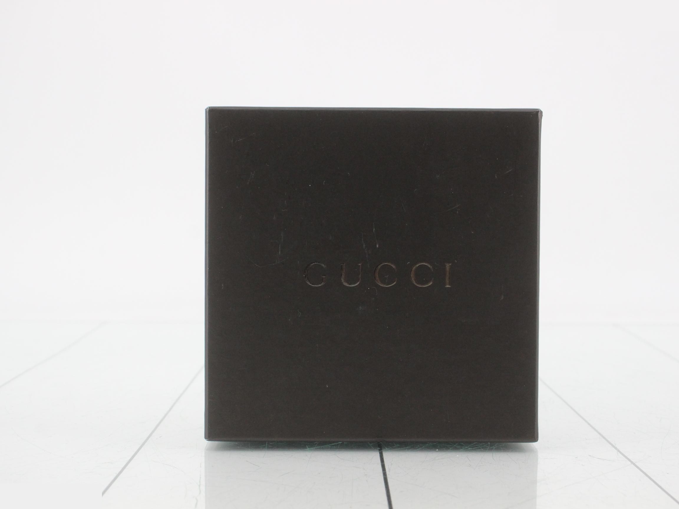 wallet — view 5