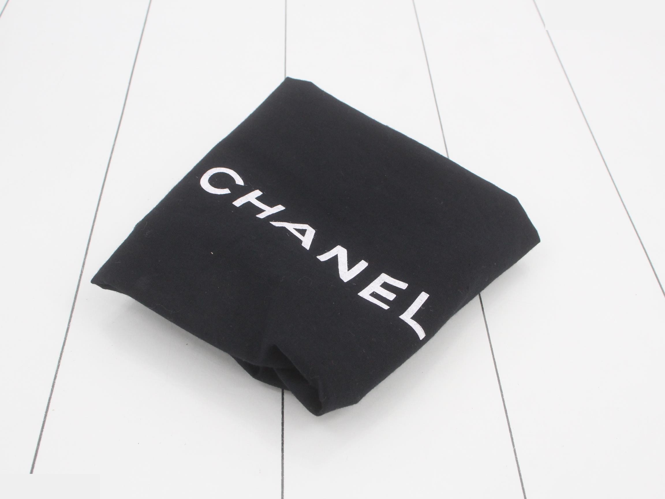 Wild Stitch Classic Top Handle Lambskin Black, Series 9, W30cm — view 7