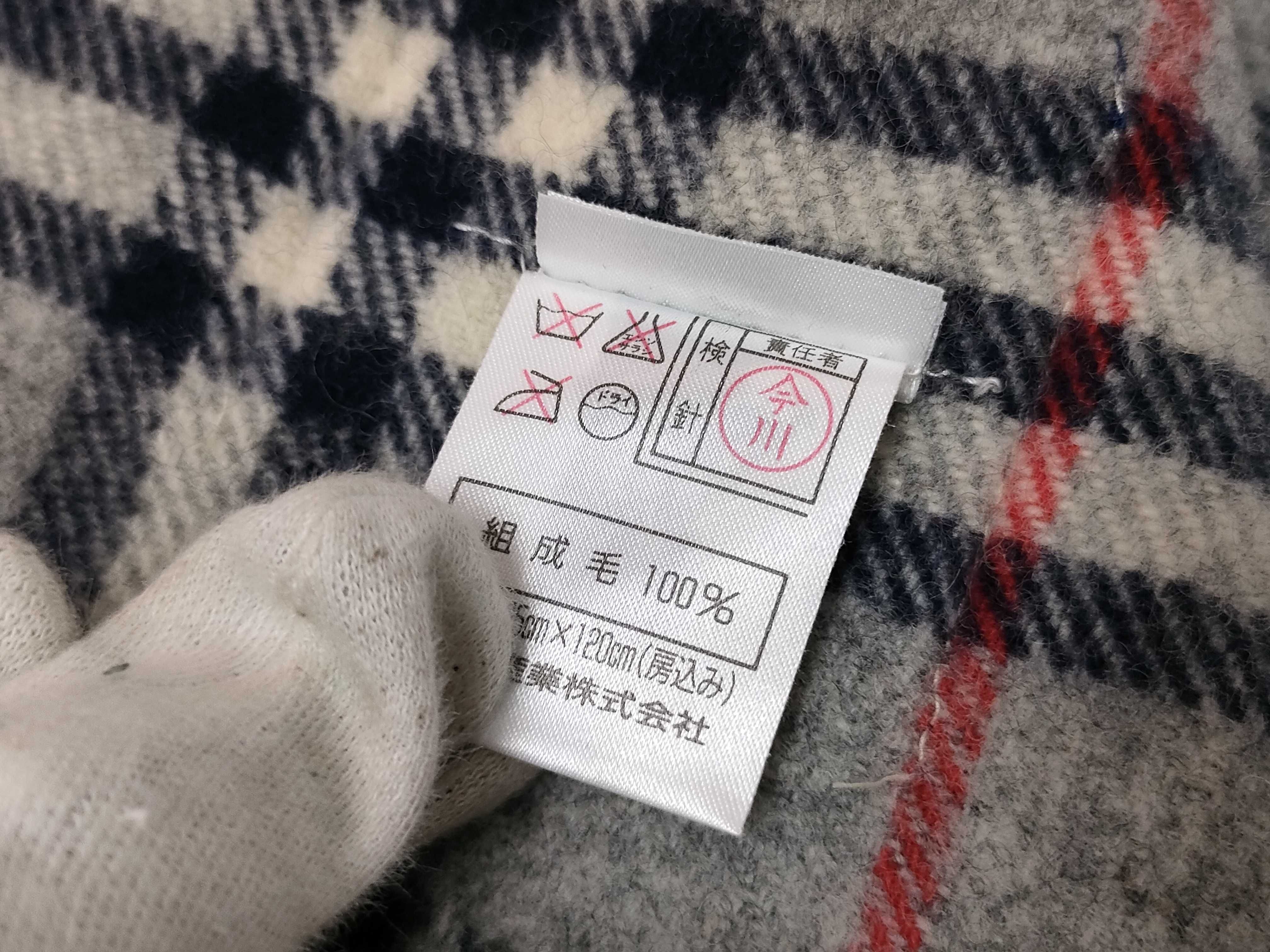 wool shawl/blanket in gray, other accessories. — view 8