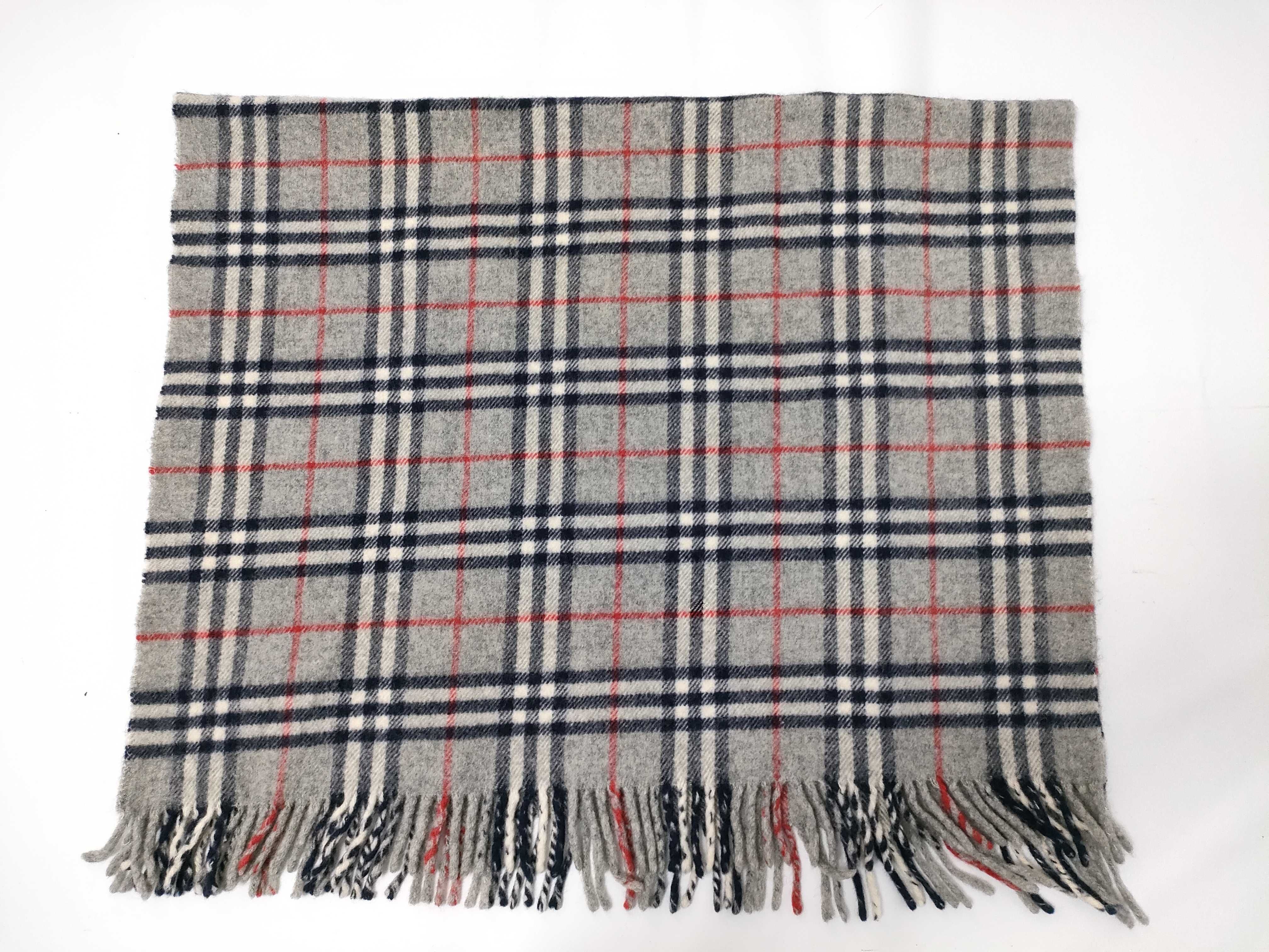 wool shawl/blanket in gray, other accessories. — view 9