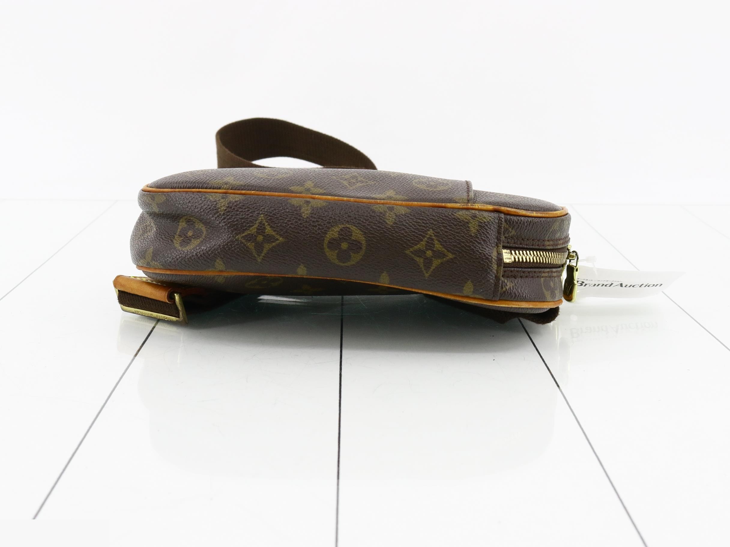 Damier Pochette Gange Shoulder Bag — view 3