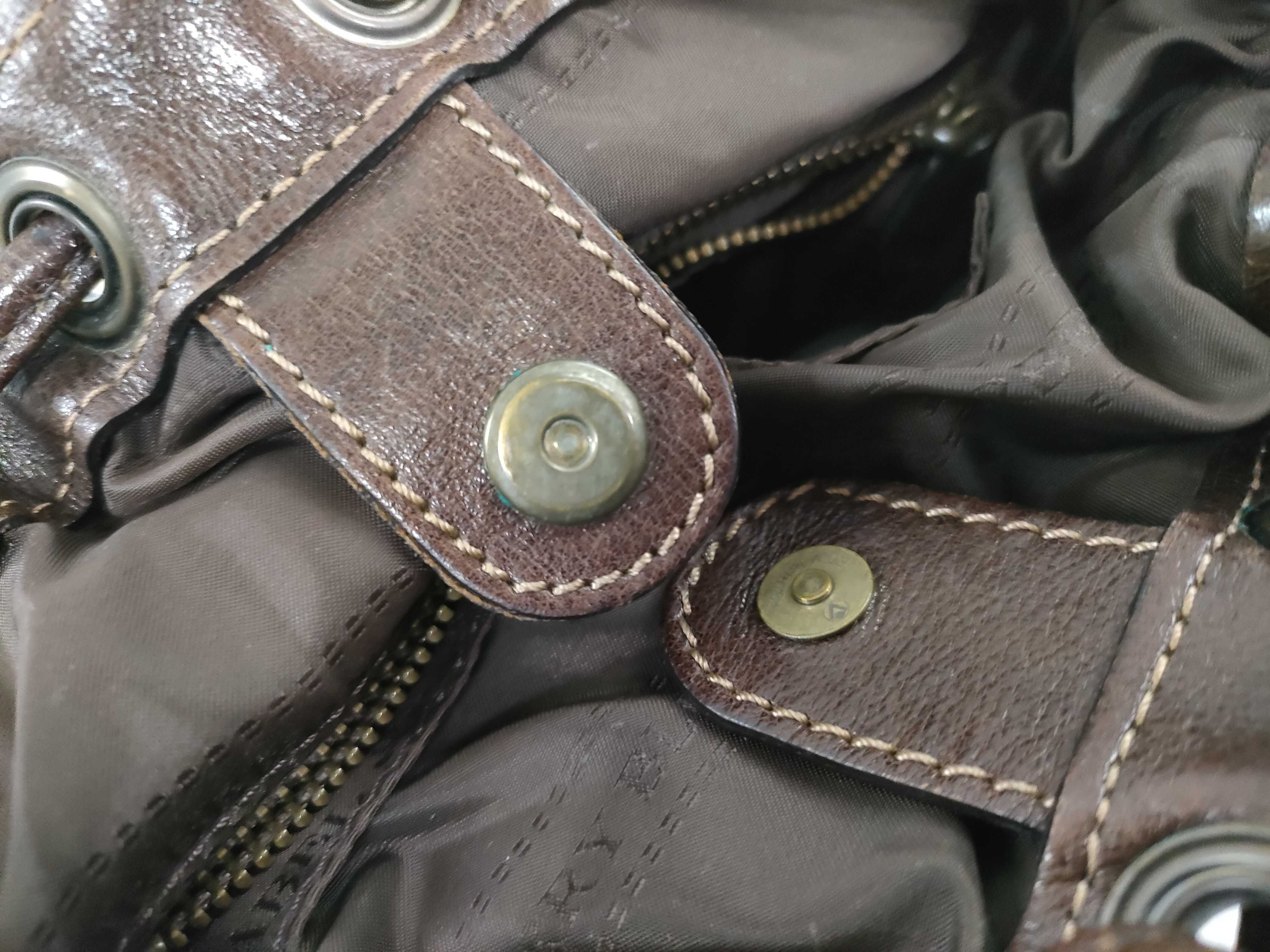 Blue Label Drawstring Bag Shoulder Bag — view 13