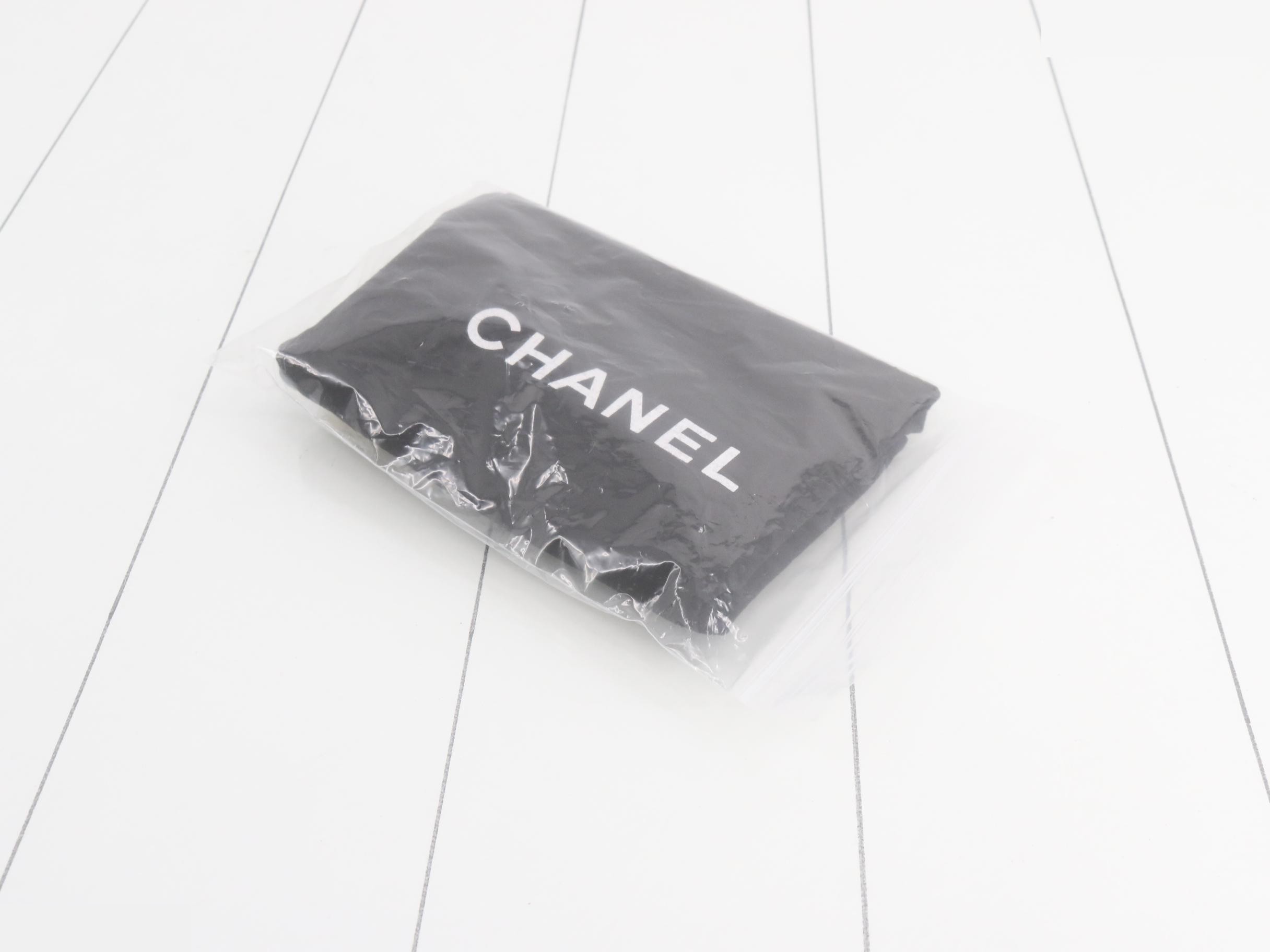 Matelassé patent leather handbag — view 7