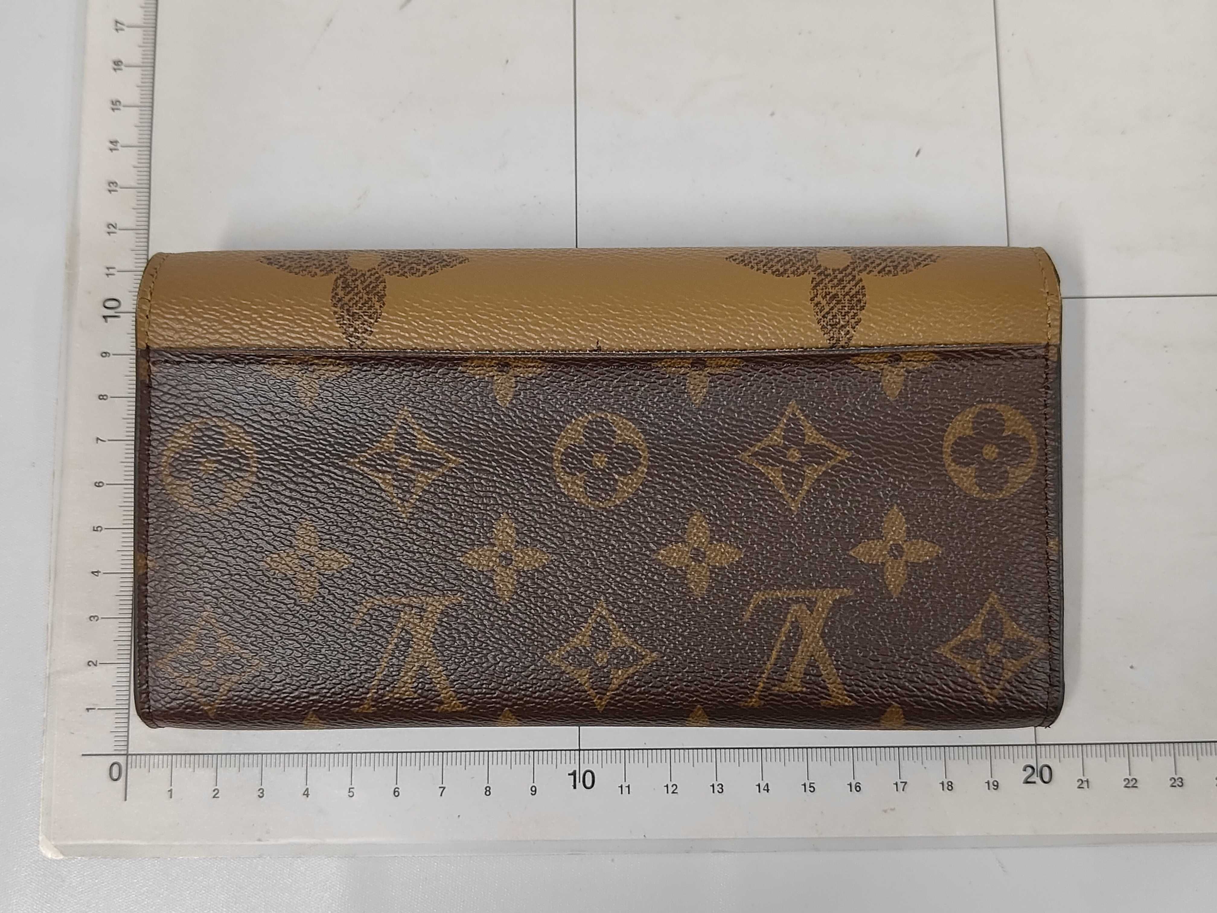 Monogram Giant Reverse Portefeuille Sarah Bicolor M80726 RFID Tag Wallet — view 2
