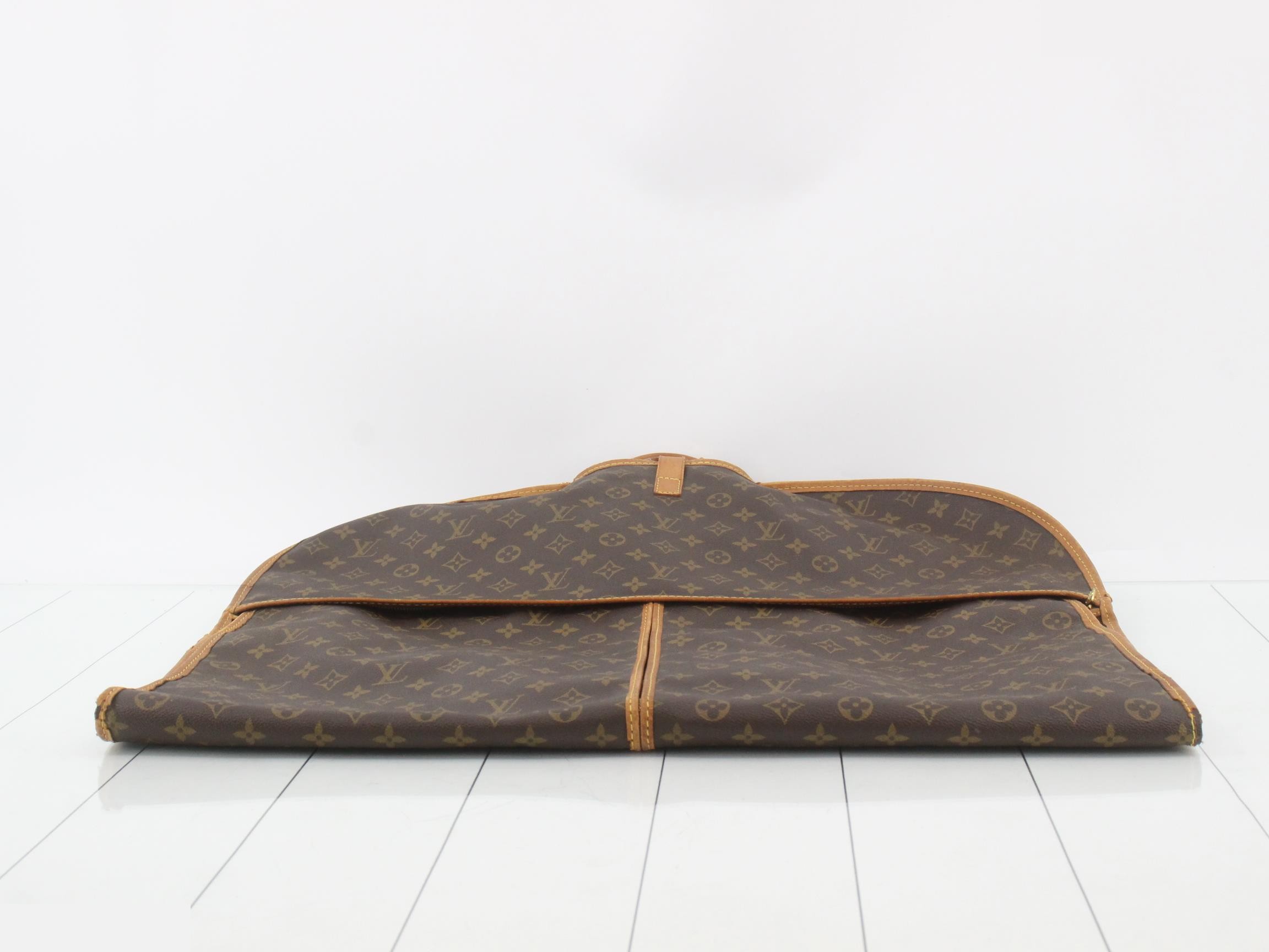 Sac de Portement — view 4