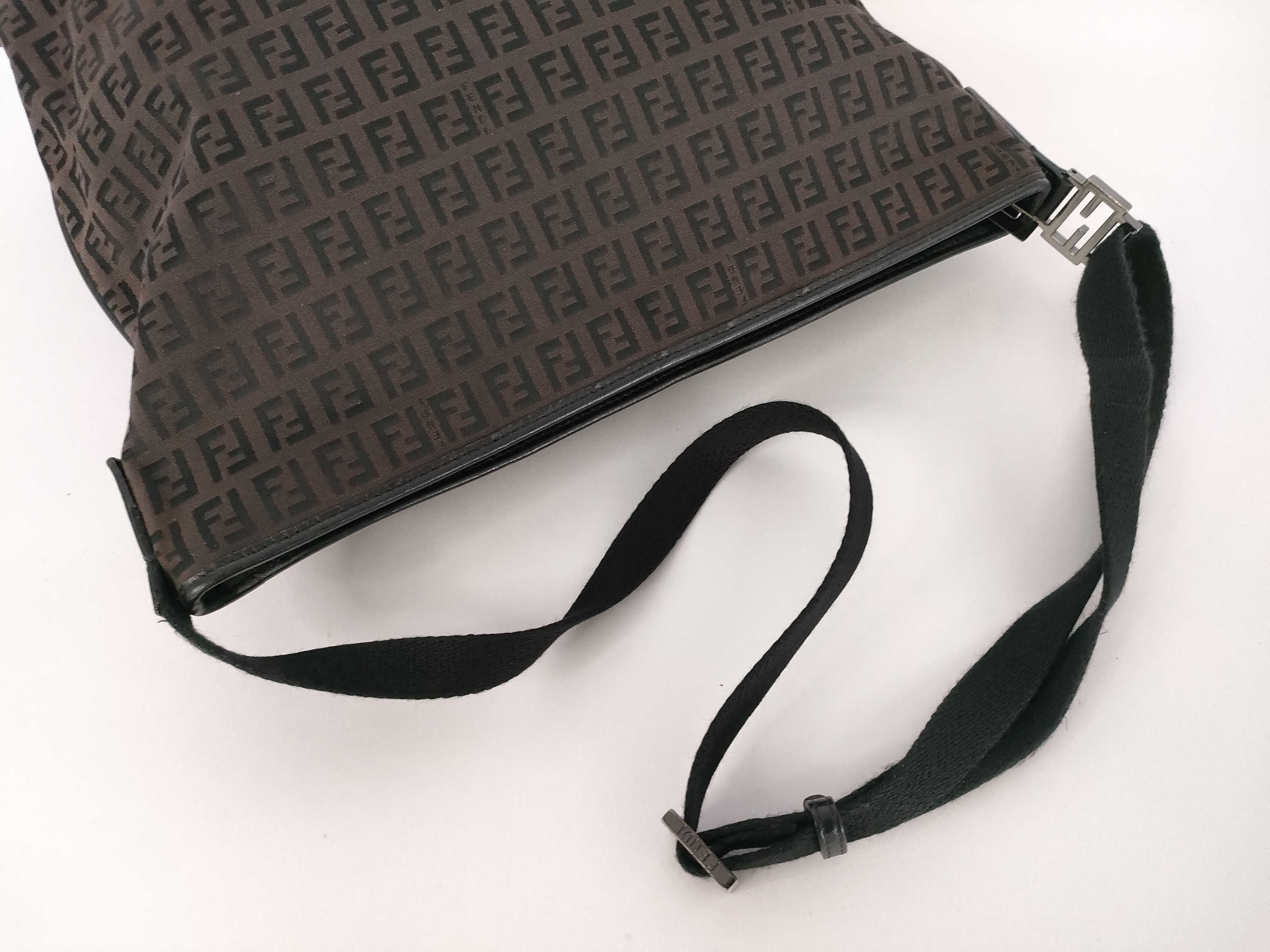Zucchino Shoulder Bag — view 3