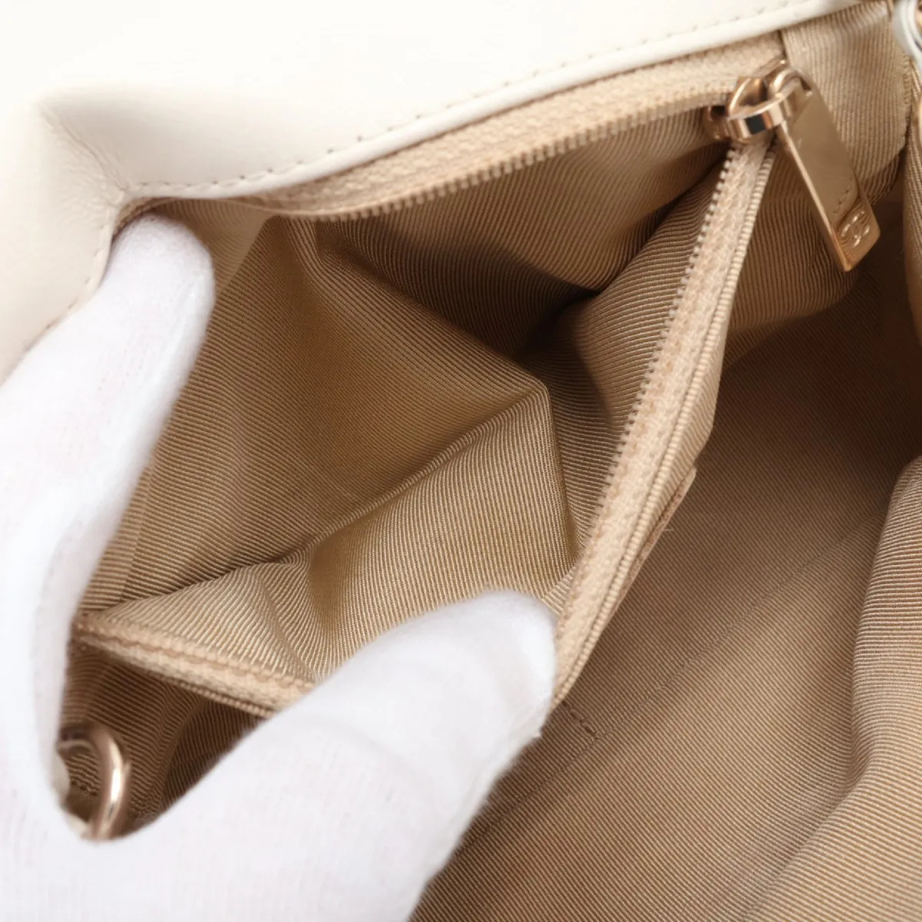 Matelassé Leather Single Flap Single Chain Bag, with seal and card, serial number in the 29 range, shoulder bag. — view 8