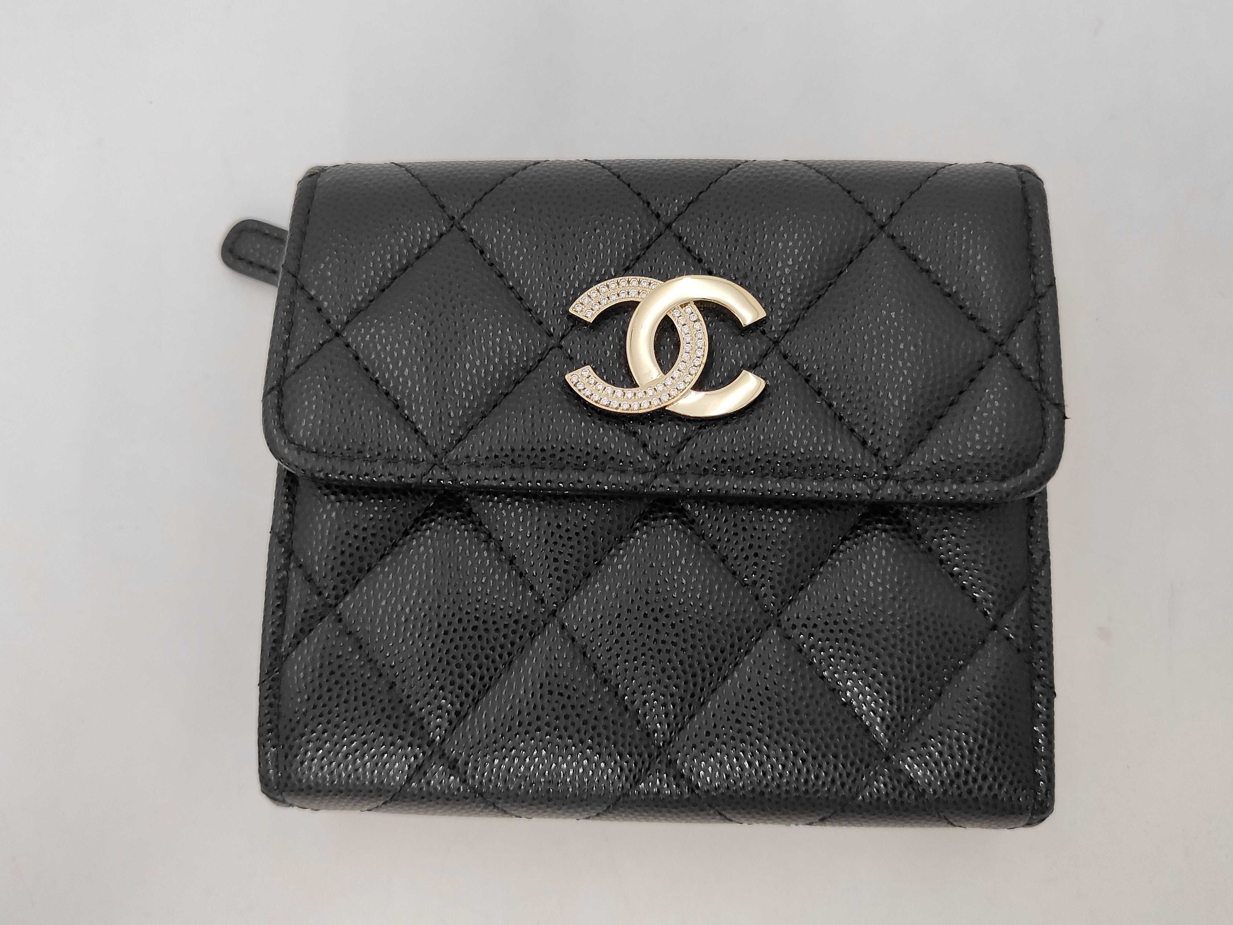 Small Wallet Caviar Leather Microchip Wallet