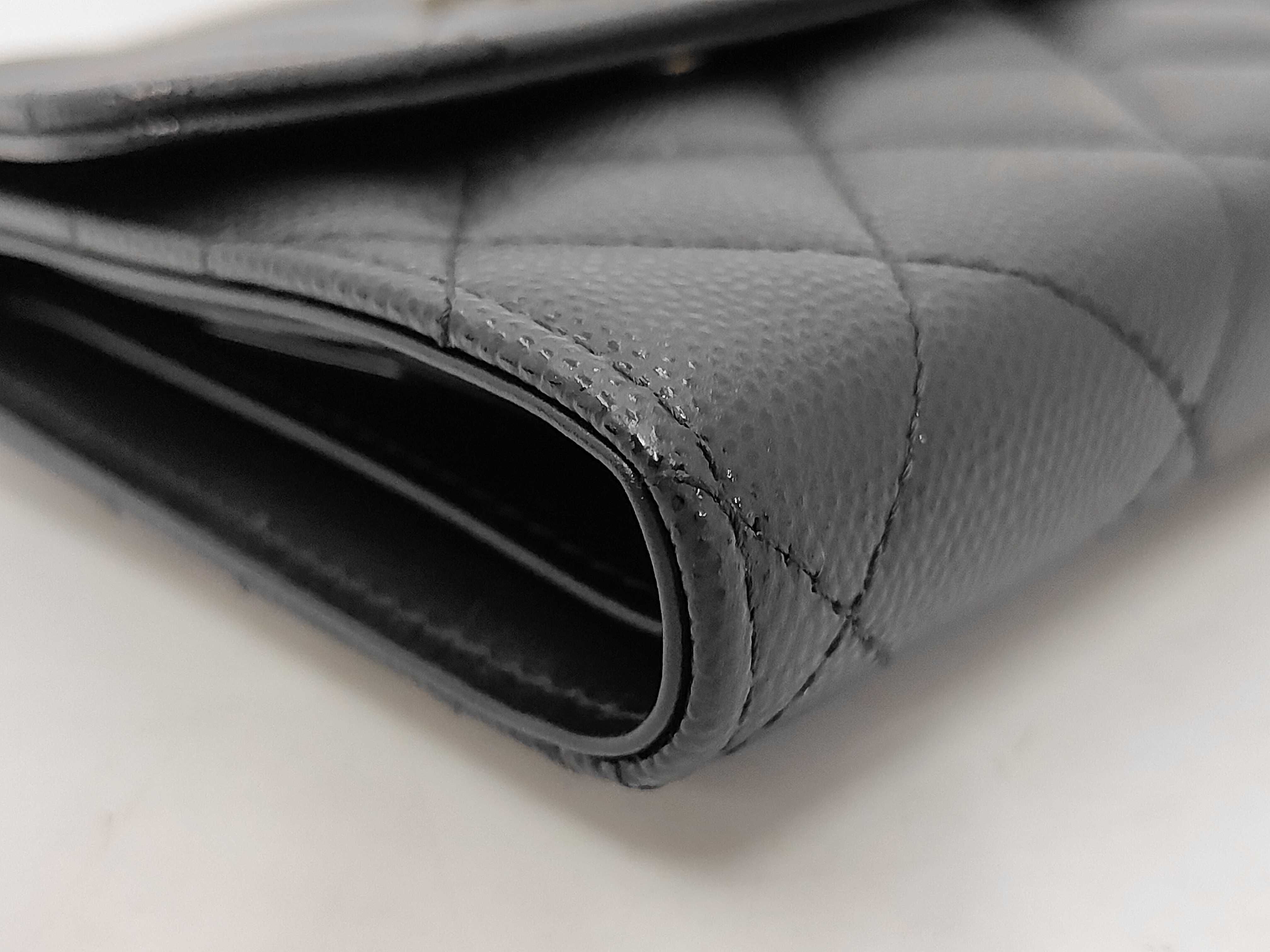 Small Wallet Caviar Leather Microchip Wallet — view 4