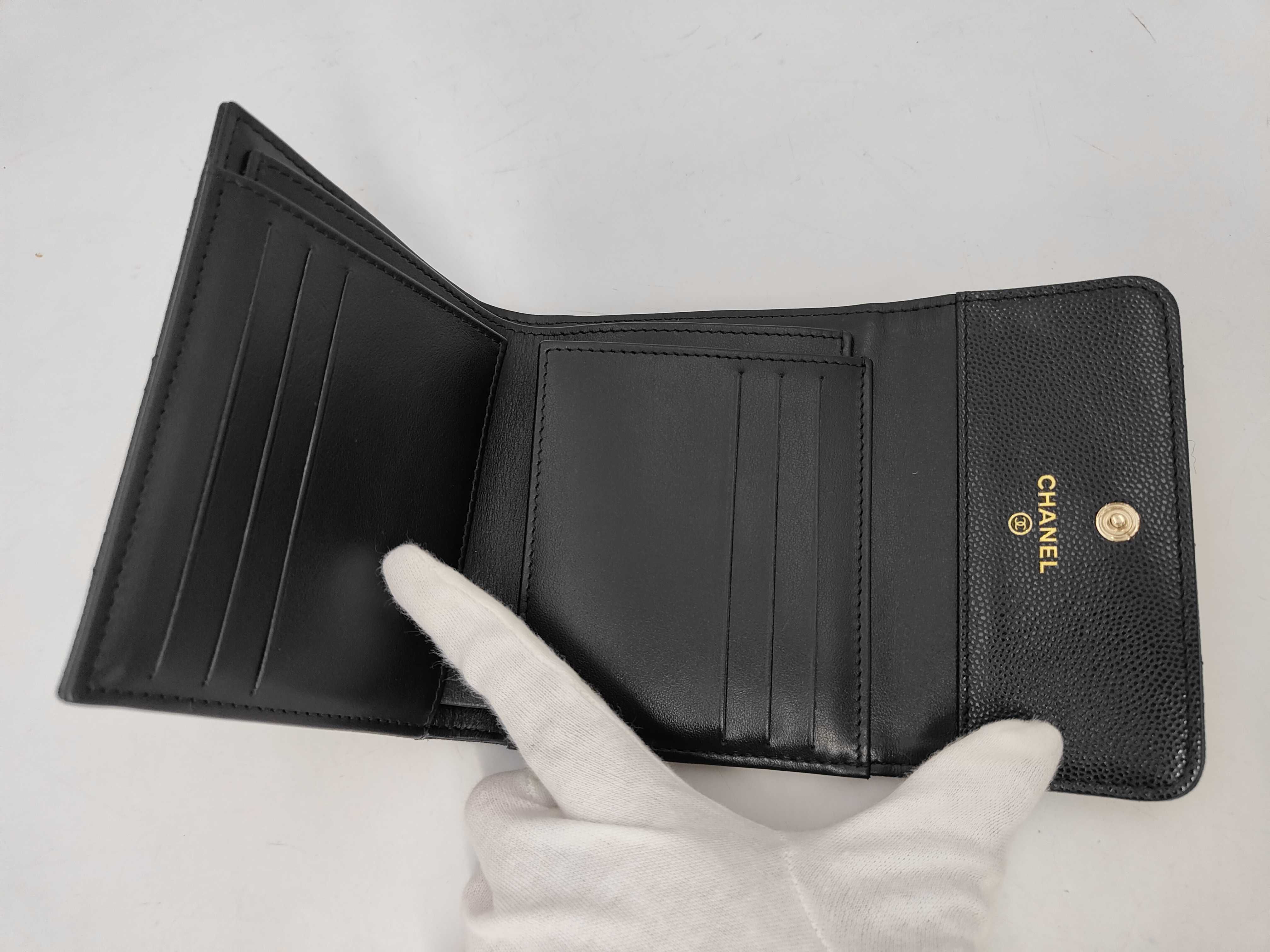 Small Wallet Caviar Leather Microchip Wallet — view 5