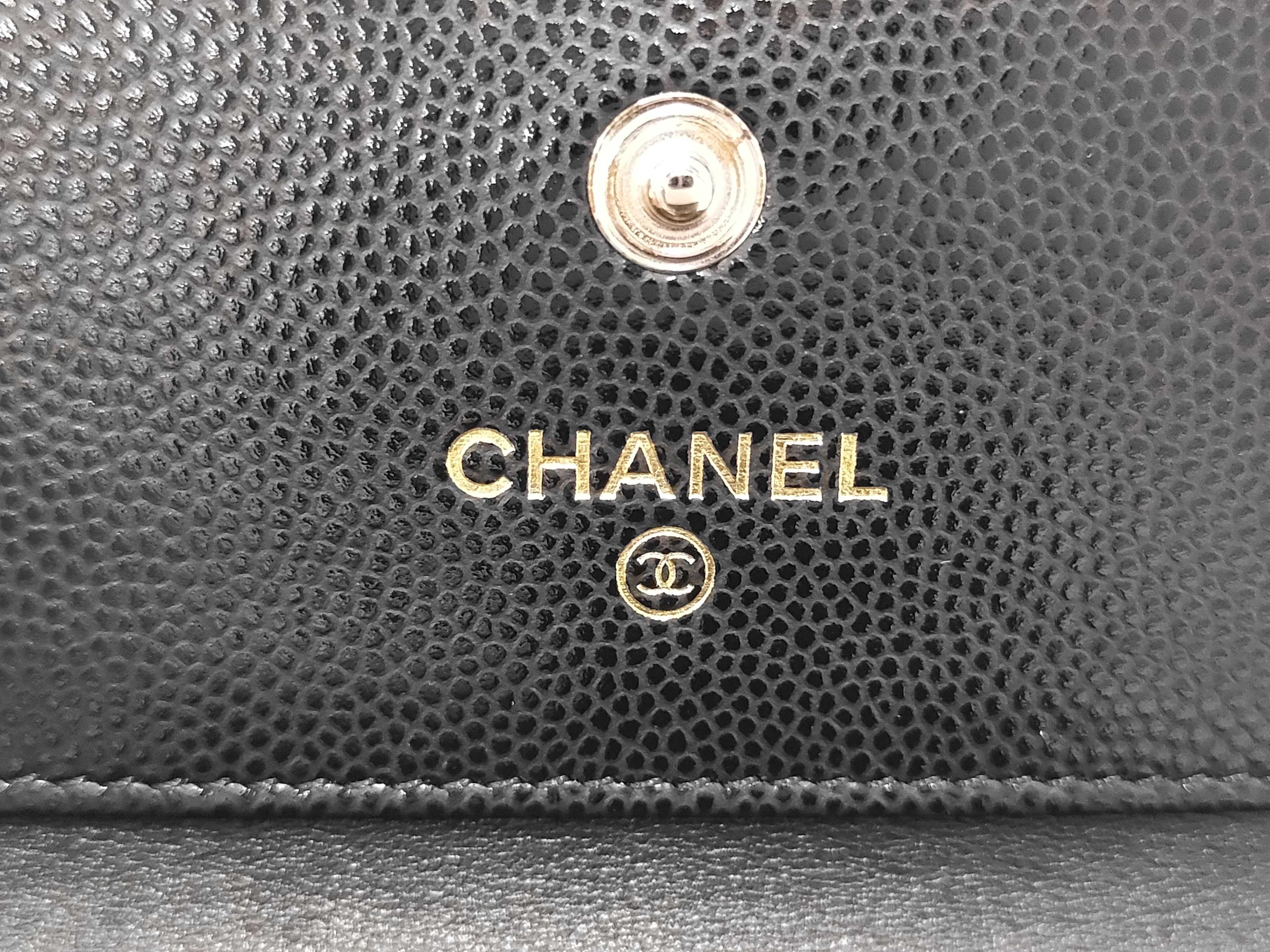 Small Wallet Caviar Leather Microchip Wallet — view 6