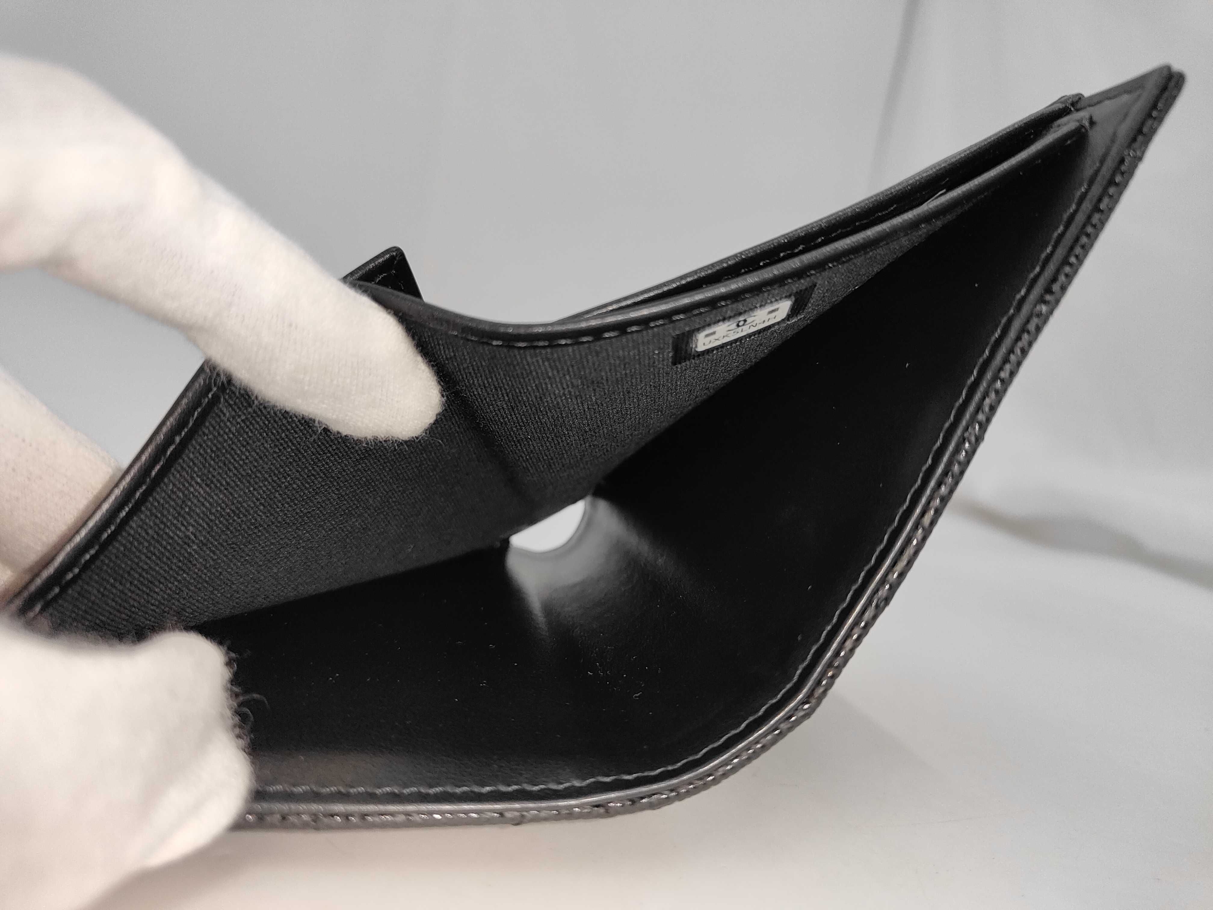 Small Wallet Caviar Leather Microchip Wallet — view 7