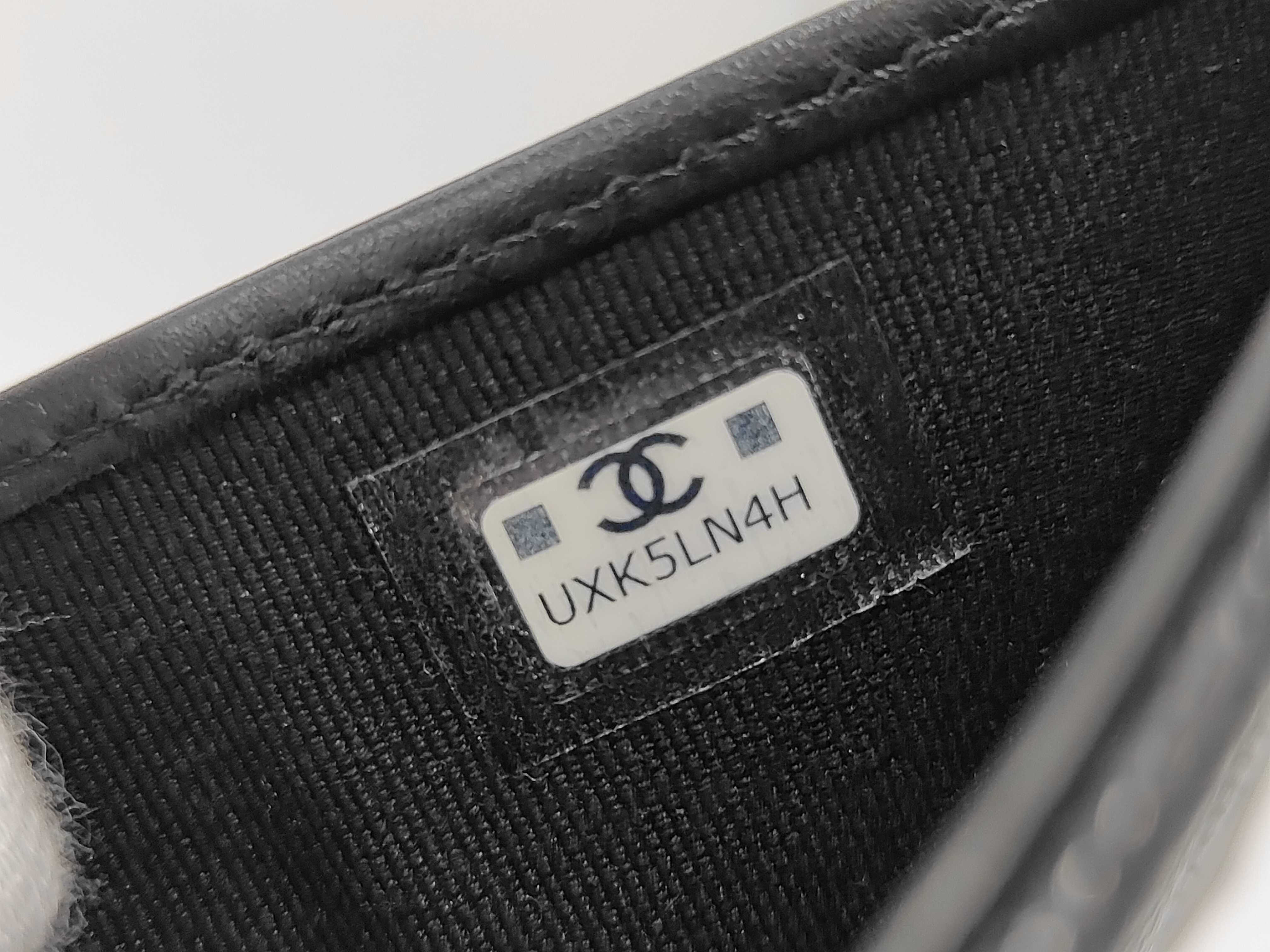 Small Wallet Caviar Leather Microchip Wallet — view 8