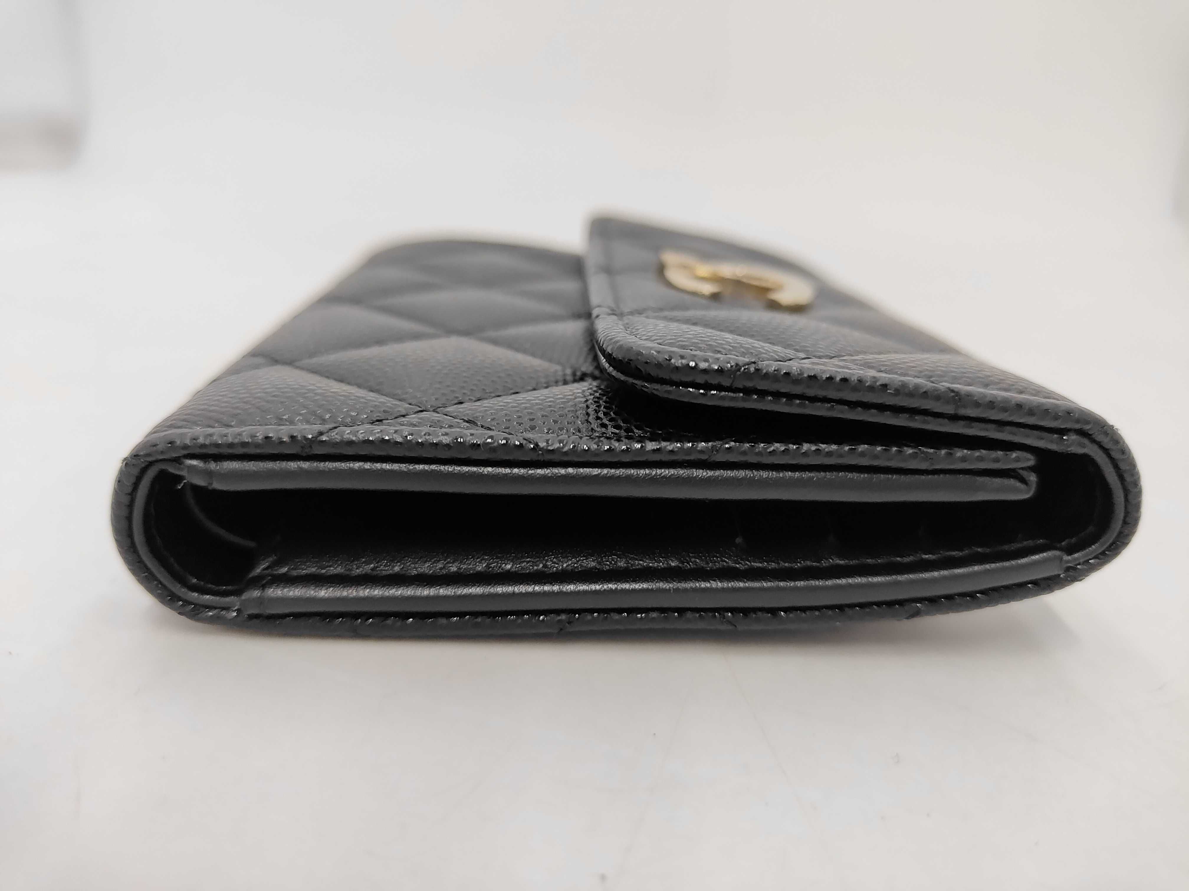 Small Wallet Caviar Leather Microchip Wallet — view 9