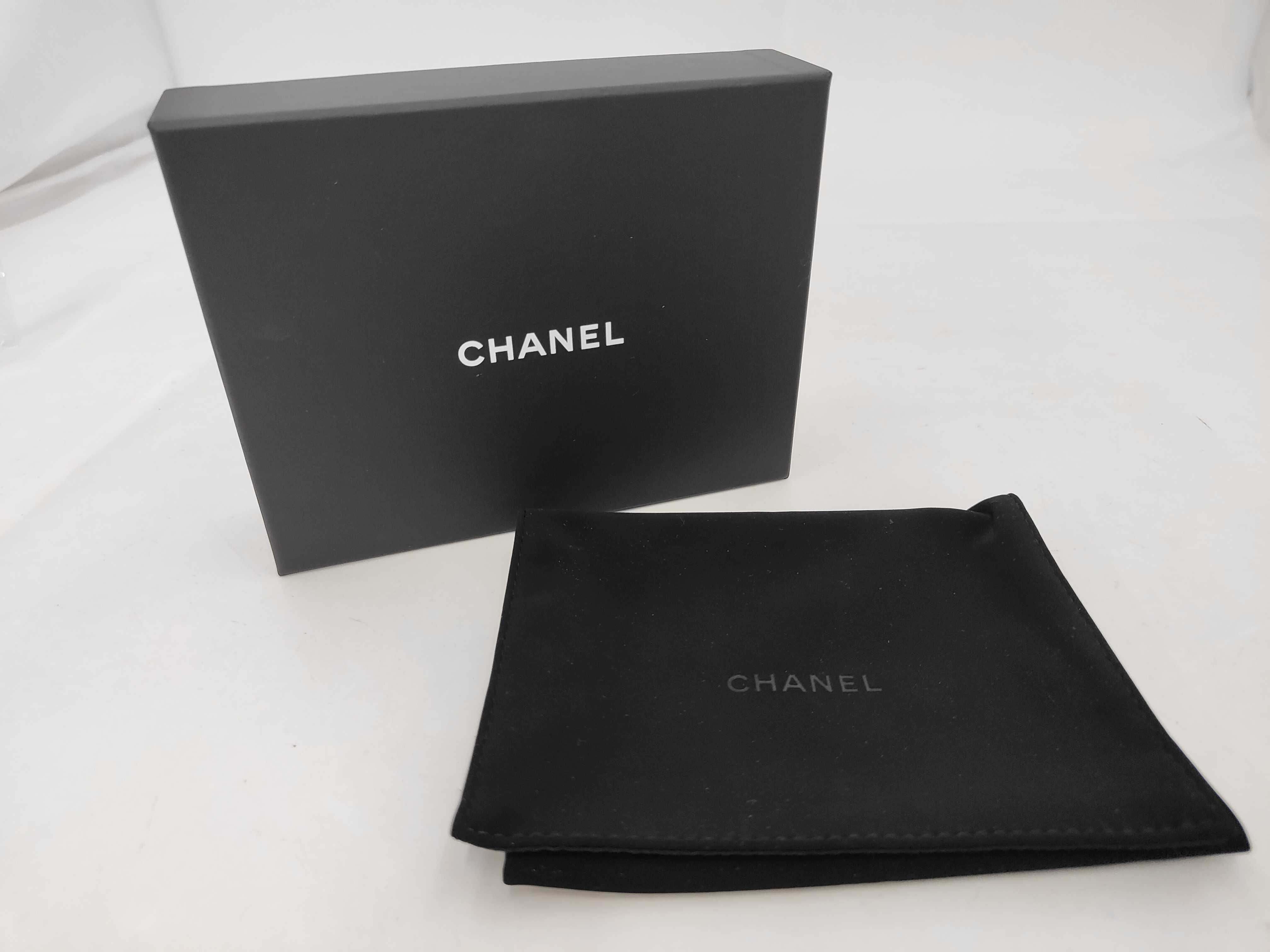 Small Wallet Caviar Leather Microchip Wallet — view 10