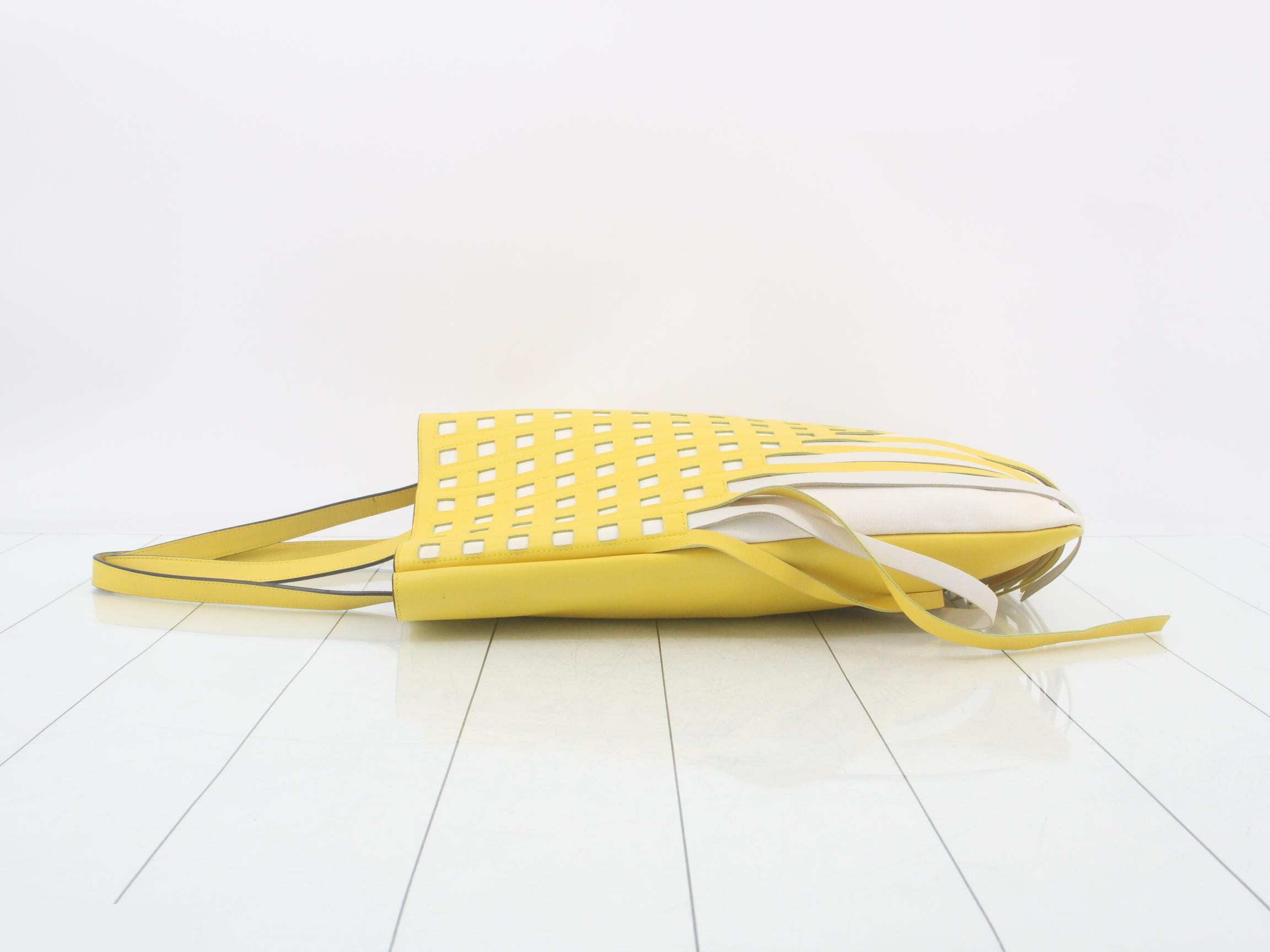 Fringe tote bag, calfskin, yellow canvas — view 4