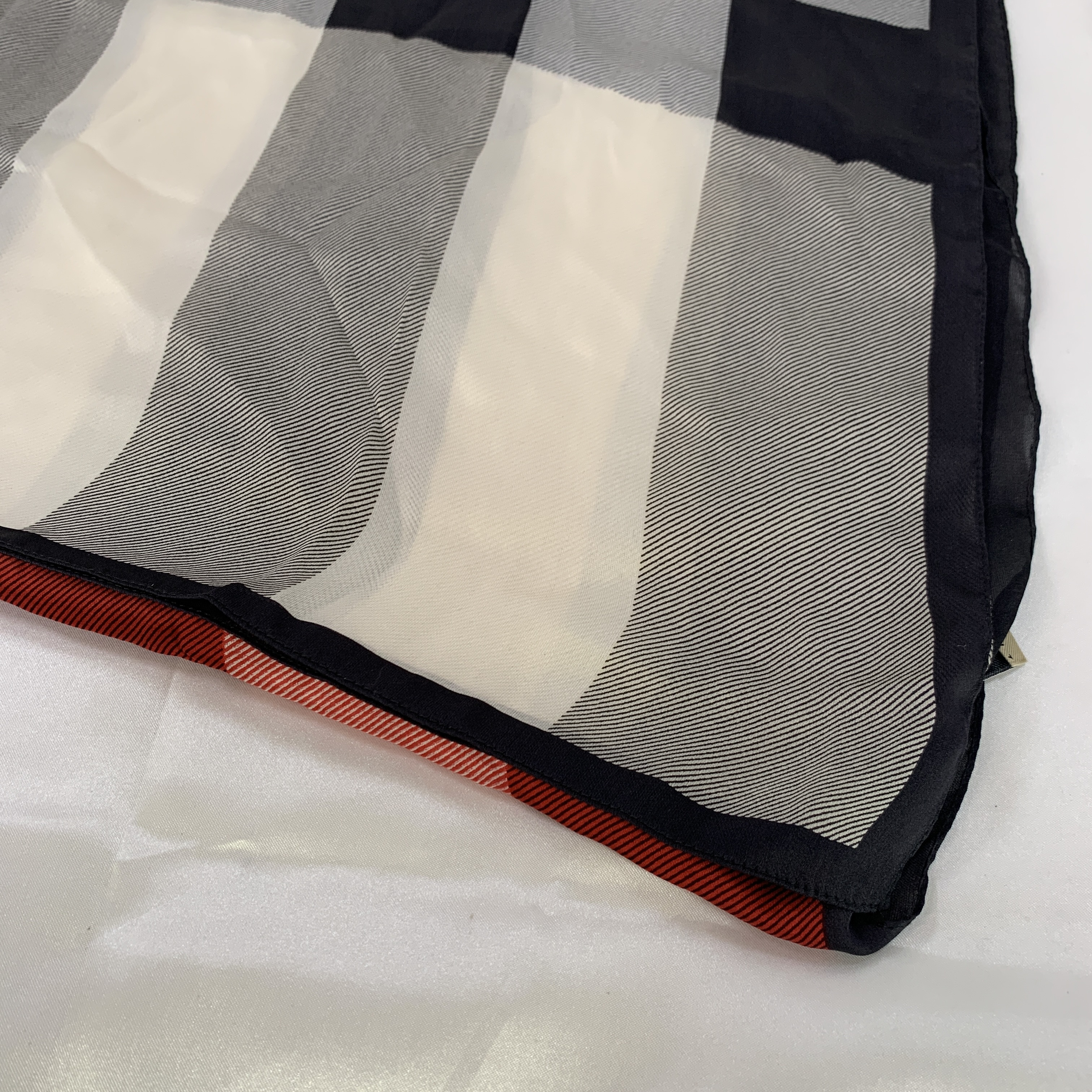 Scarves, Stoles, and Other Accessories — view 4