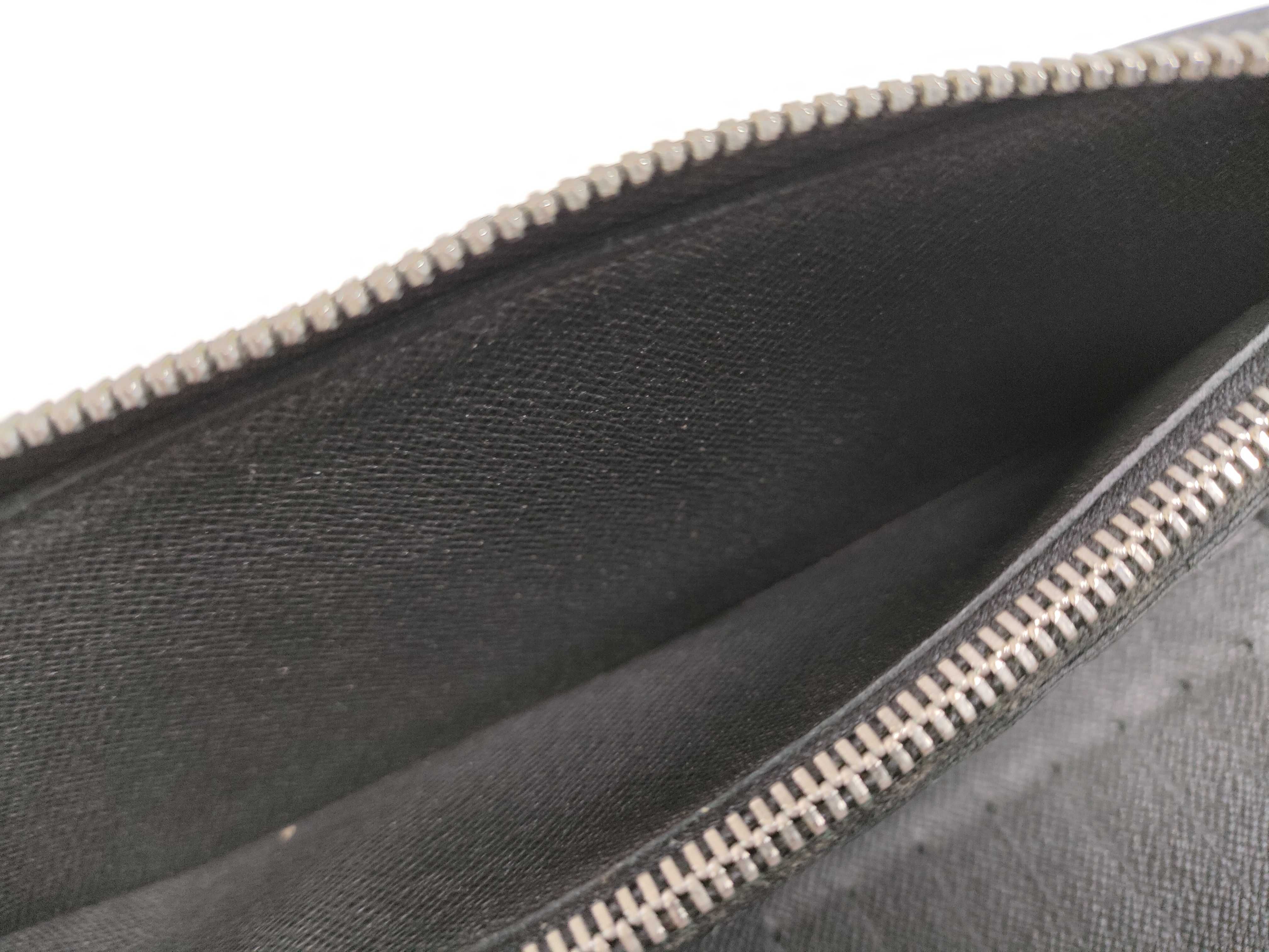 Taiga Round Zipper Long Wallet — view 11