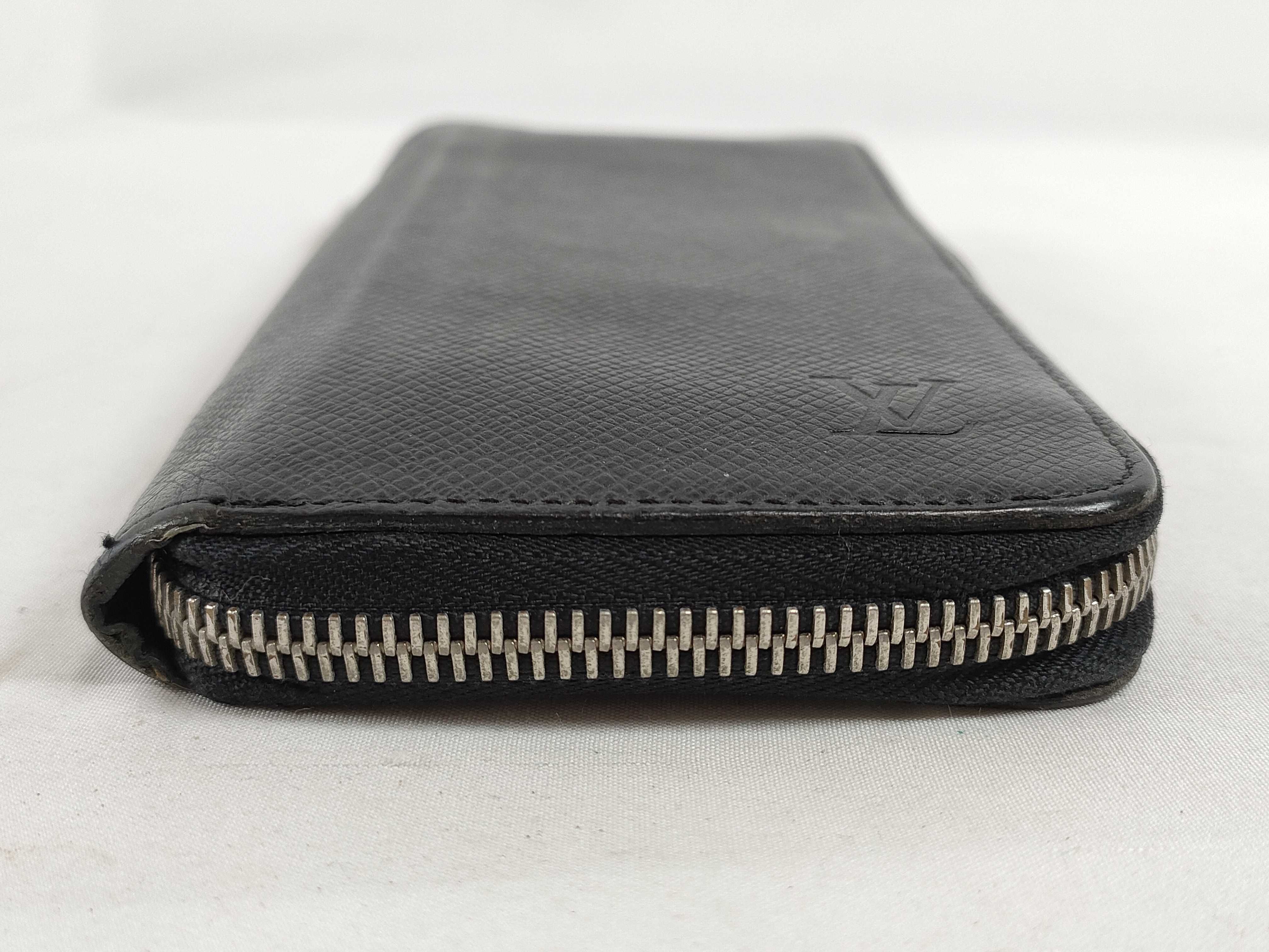 Taiga Round Zipper Long Wallet — view 3
