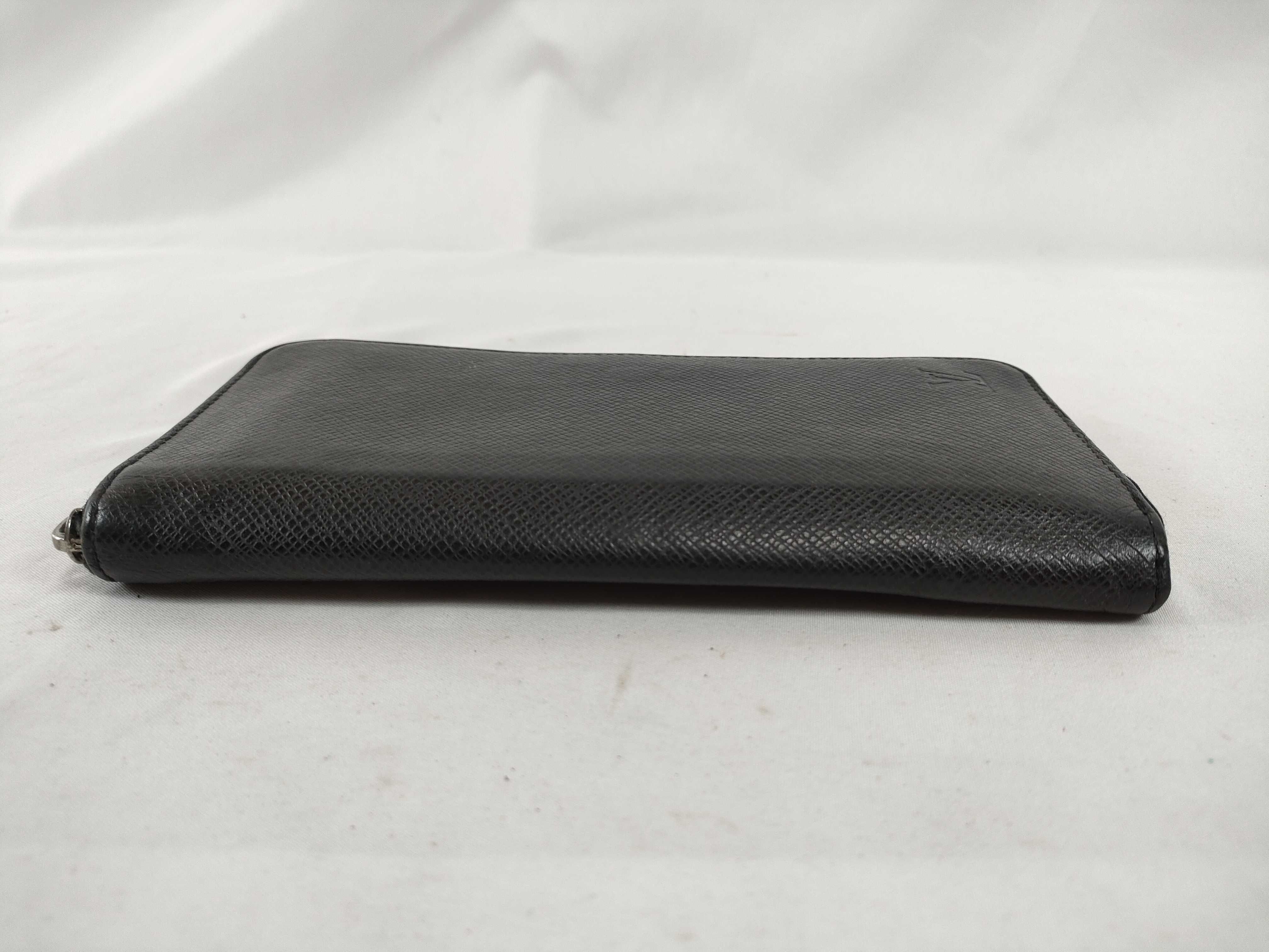Taiga Round Zipper Long Wallet — view 5