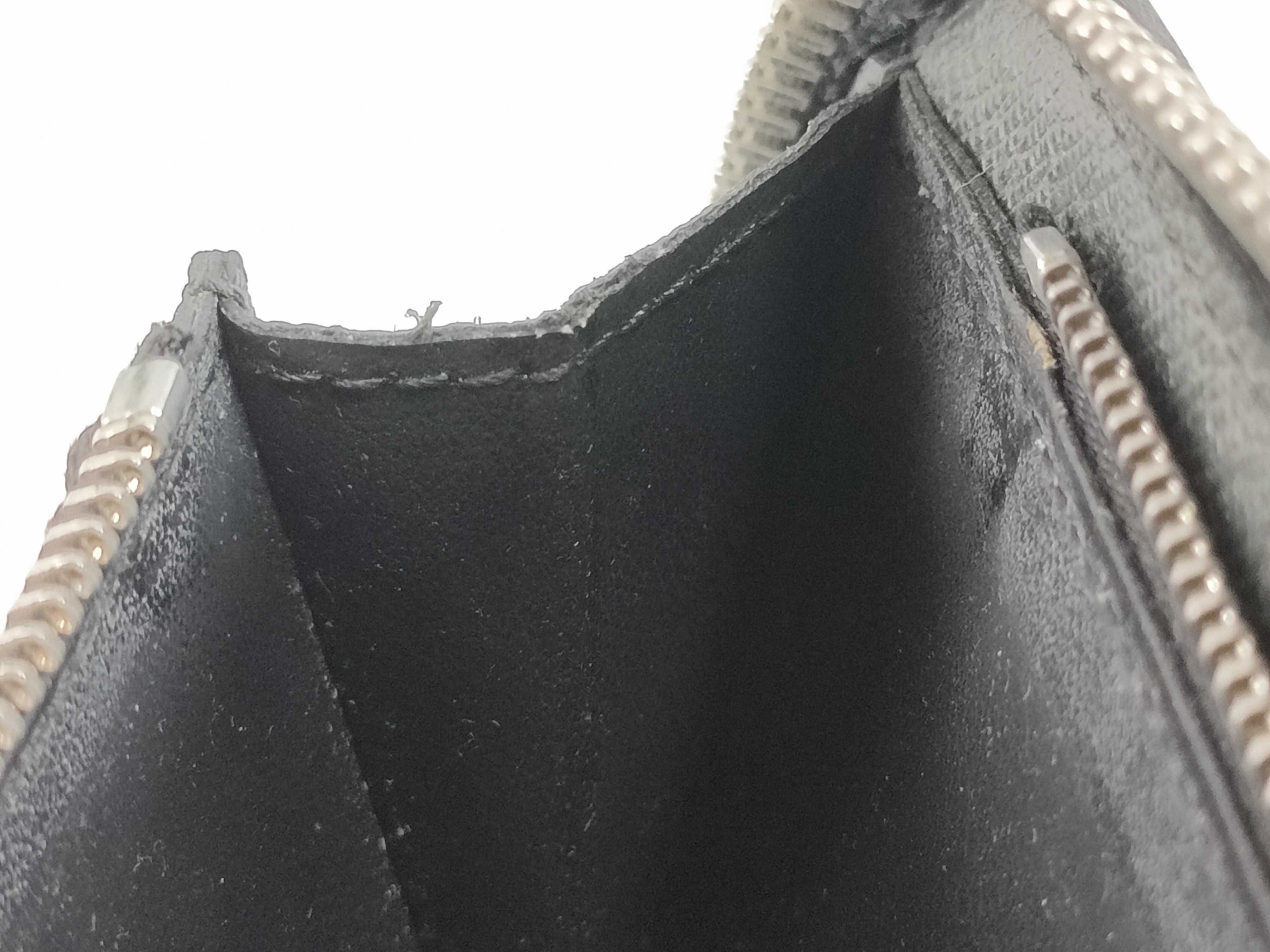 Taiga Round Zipper Long Wallet — view 9