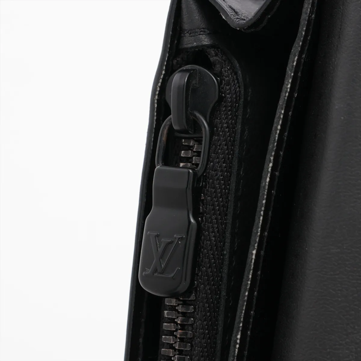 Monogram Shadow Portefeuille Brazza M62900 Noir Wallet (RFID detected) — view 11