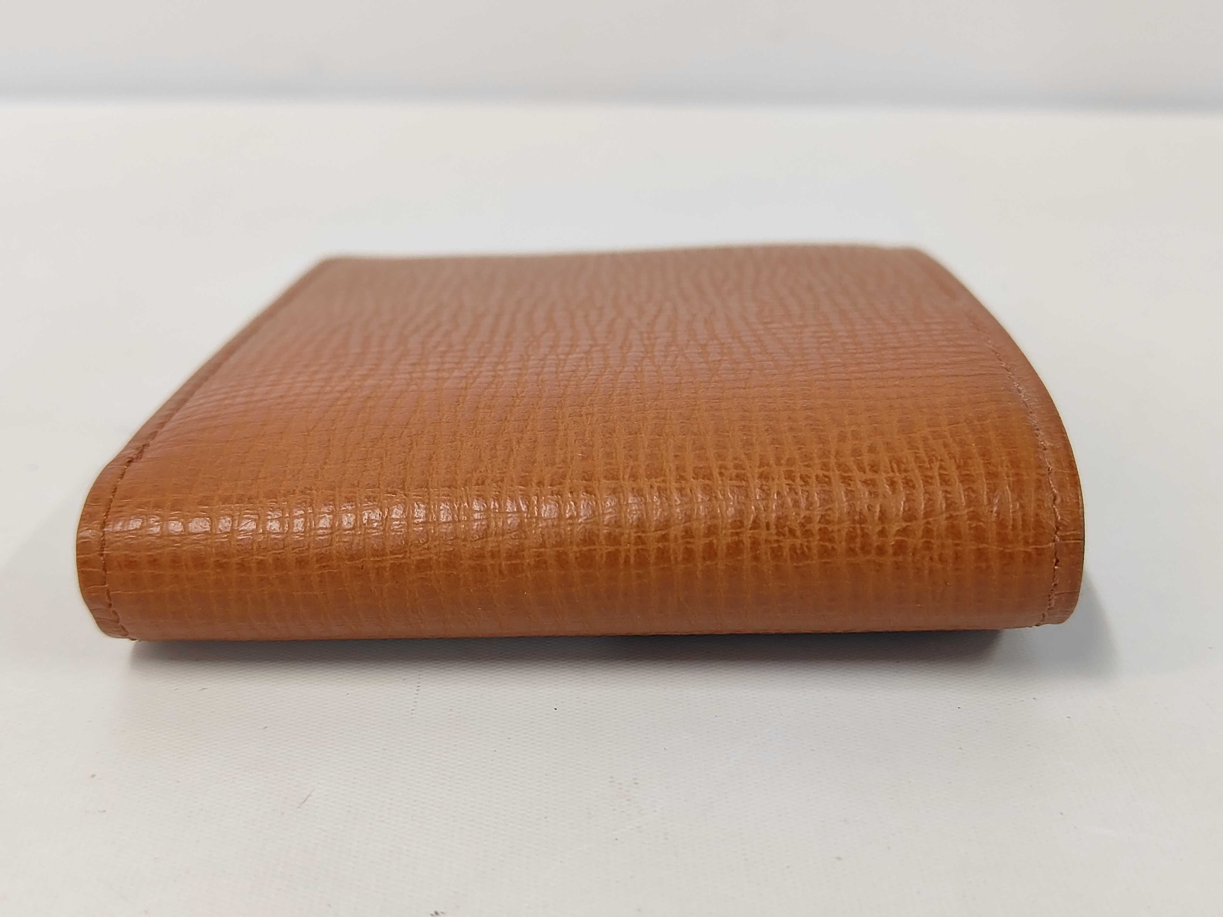 wallet — view 4