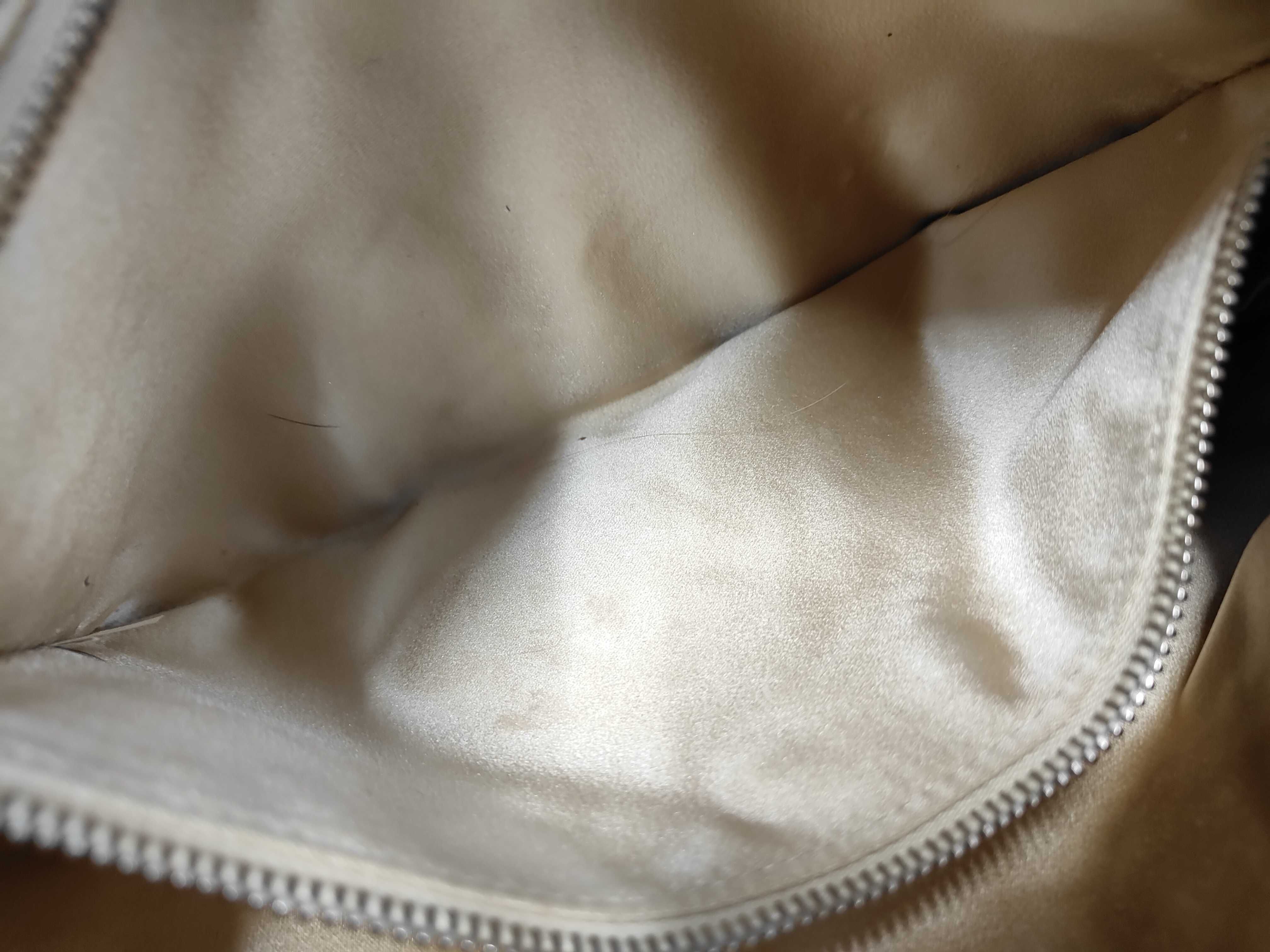 One-Shoulder Leather White Beaded Shoulder Bag (Some fraying) — view 11
