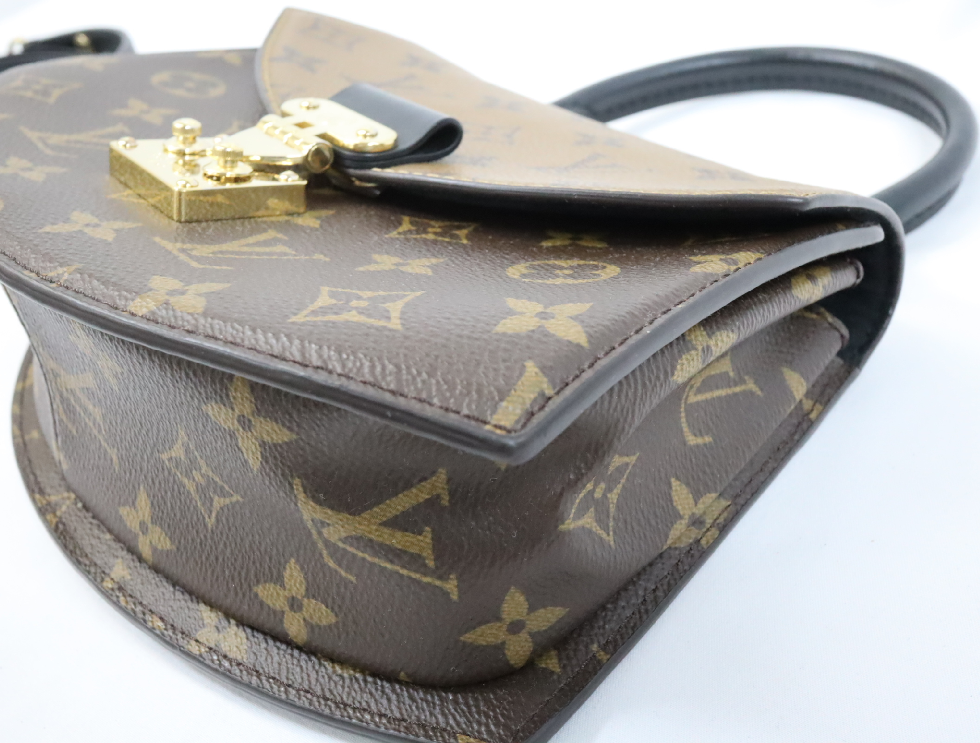 Monogram Reverse Tilsit M46548 Shoulder Bag (RFID detected) — view 6