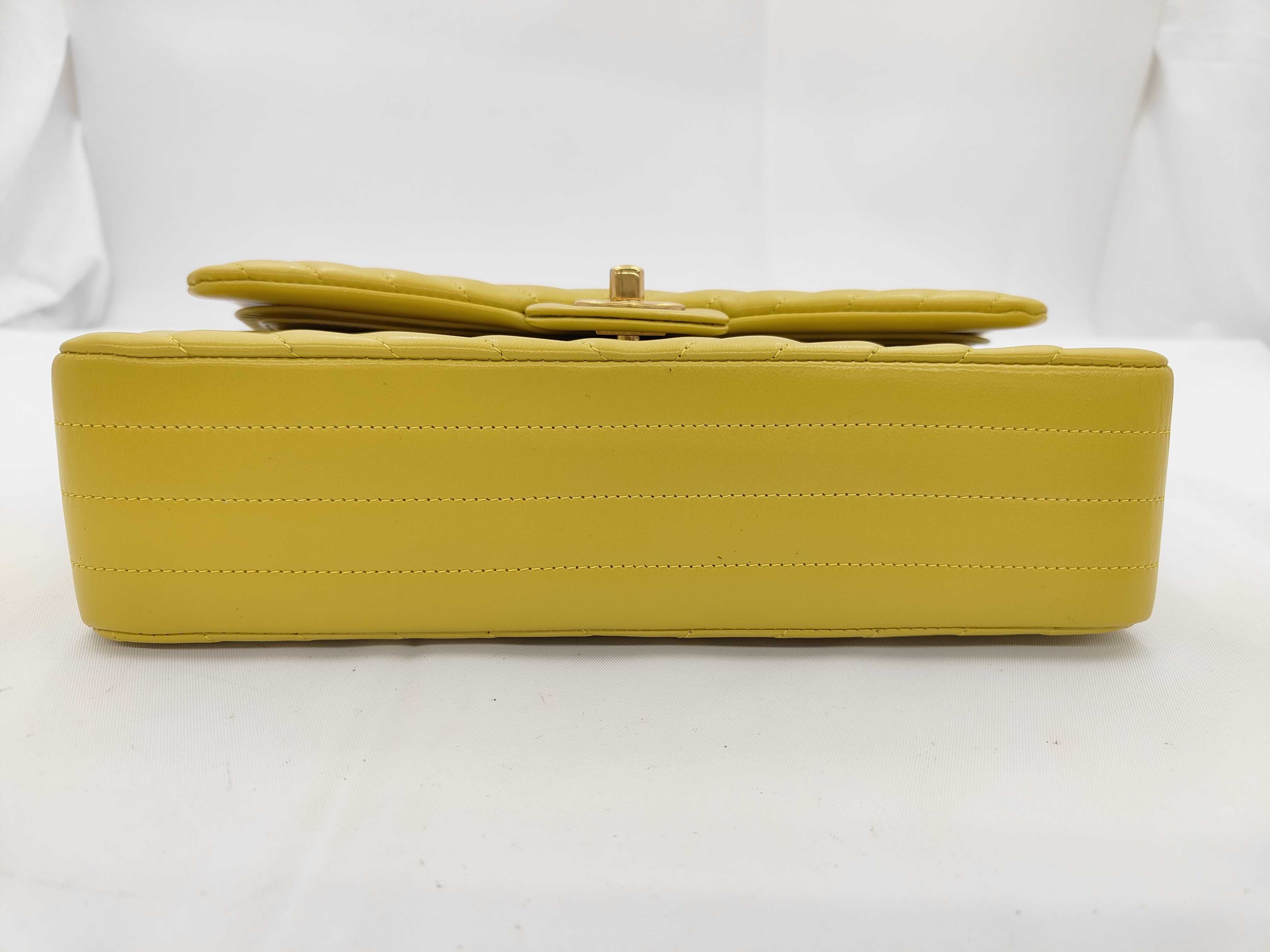Matelassé 25 Double Flap V-Stitch Lambskin Yellow Chain Shoulder Bag — view 5