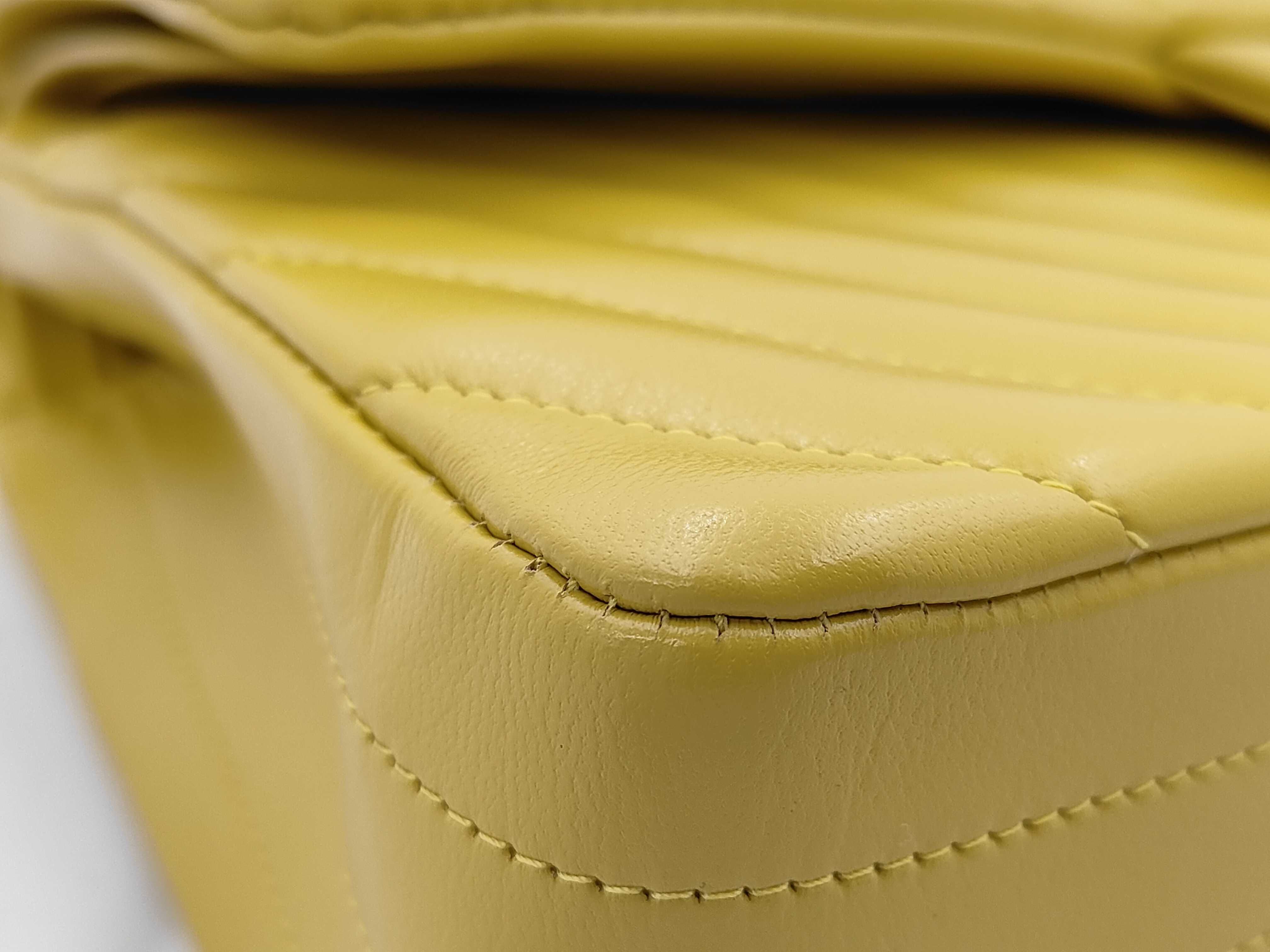 Matelassé 25 Double Flap V-Stitch Lambskin Yellow Chain Shoulder Bag — view 6