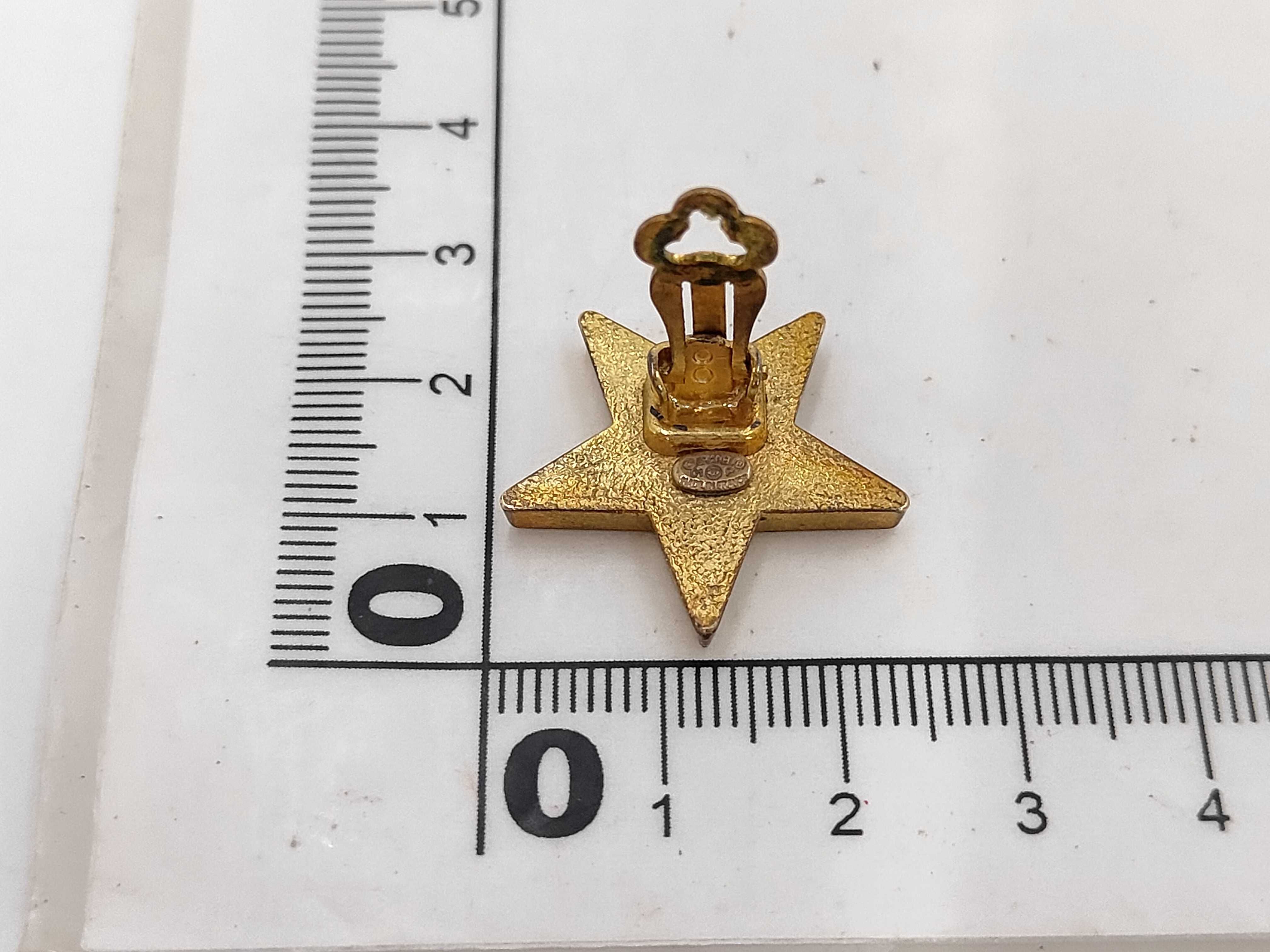Star x1 Earrings — view 2