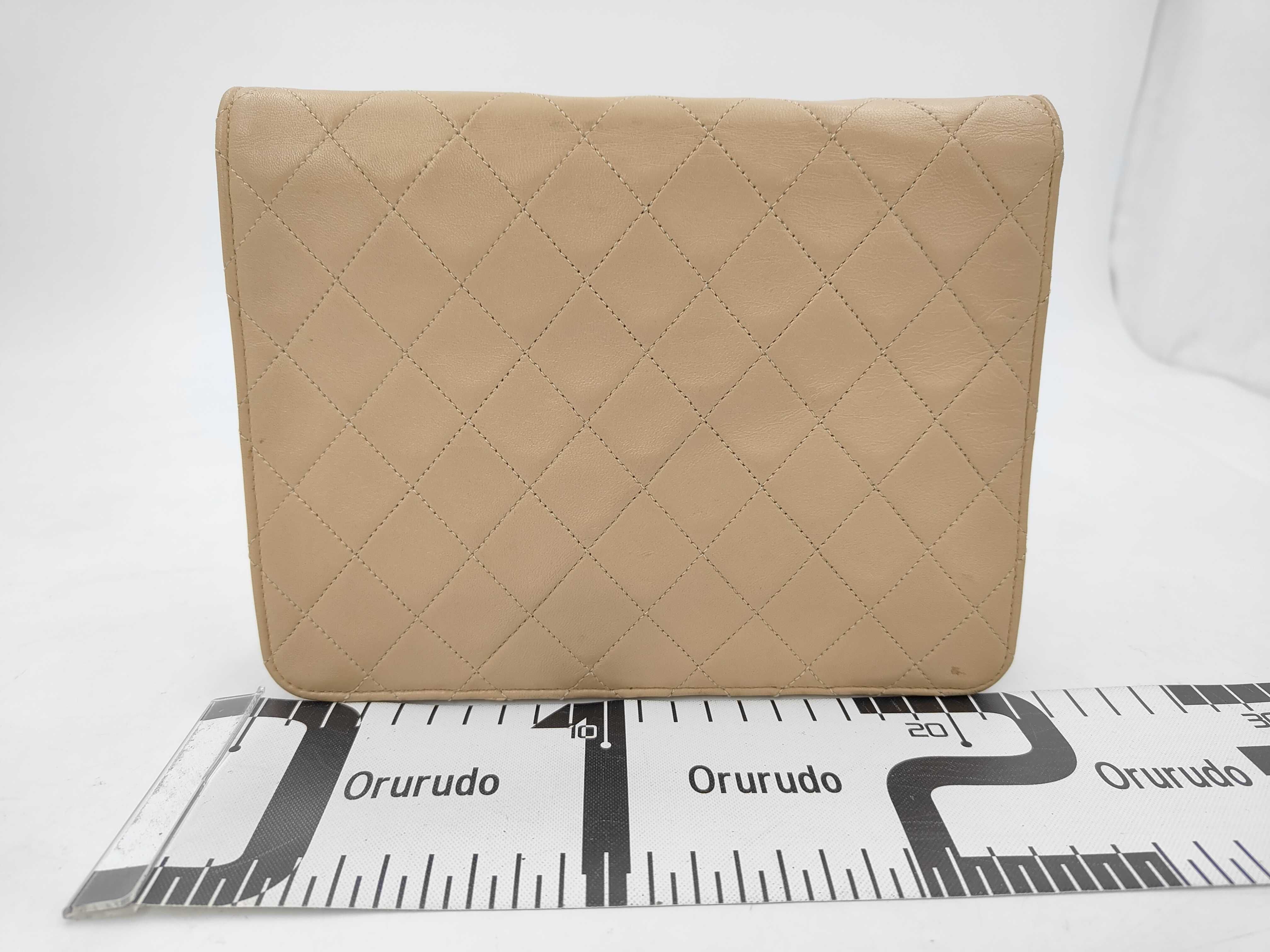 Matelassé Beige Lambskin Single Chain Shoulder Bag — view 2