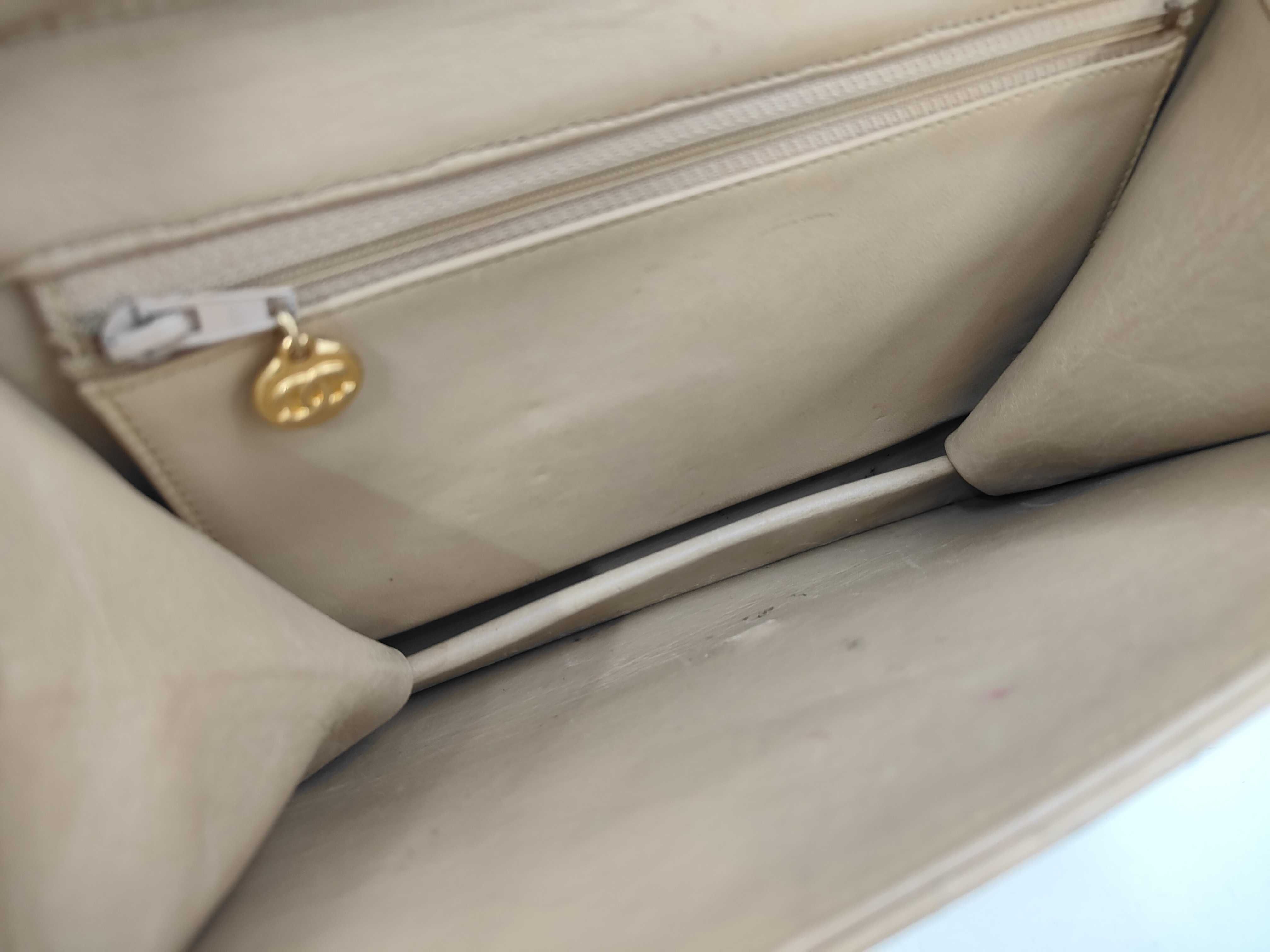 Matelassé Beige Lambskin Single Chain Shoulder Bag — view 10